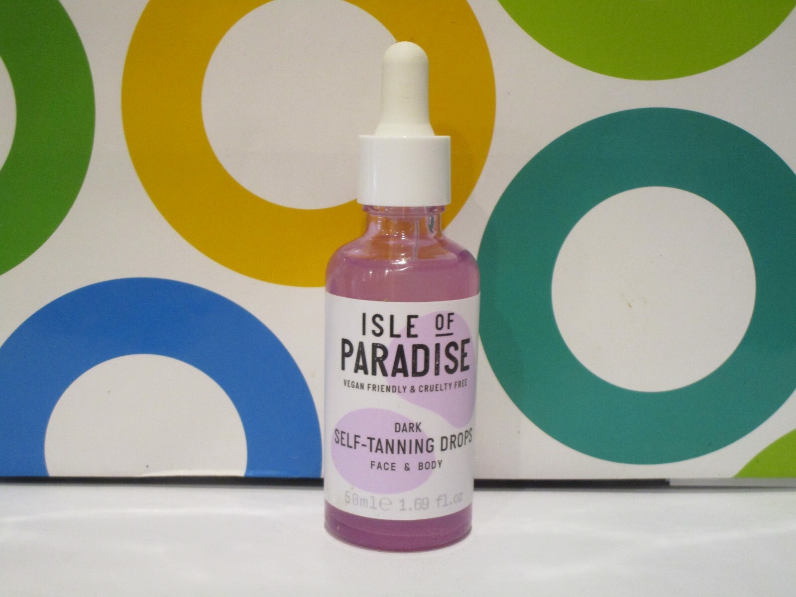 ISLE OF PARADISE ~ SELF TANNING DROPS FACE & BODY ~ DARK ~ 1.69 OZ ISLE OF PARADISE ~ SELF TANNING DROPS FACE & BODY ~ DARK ~ 1.69 OZ