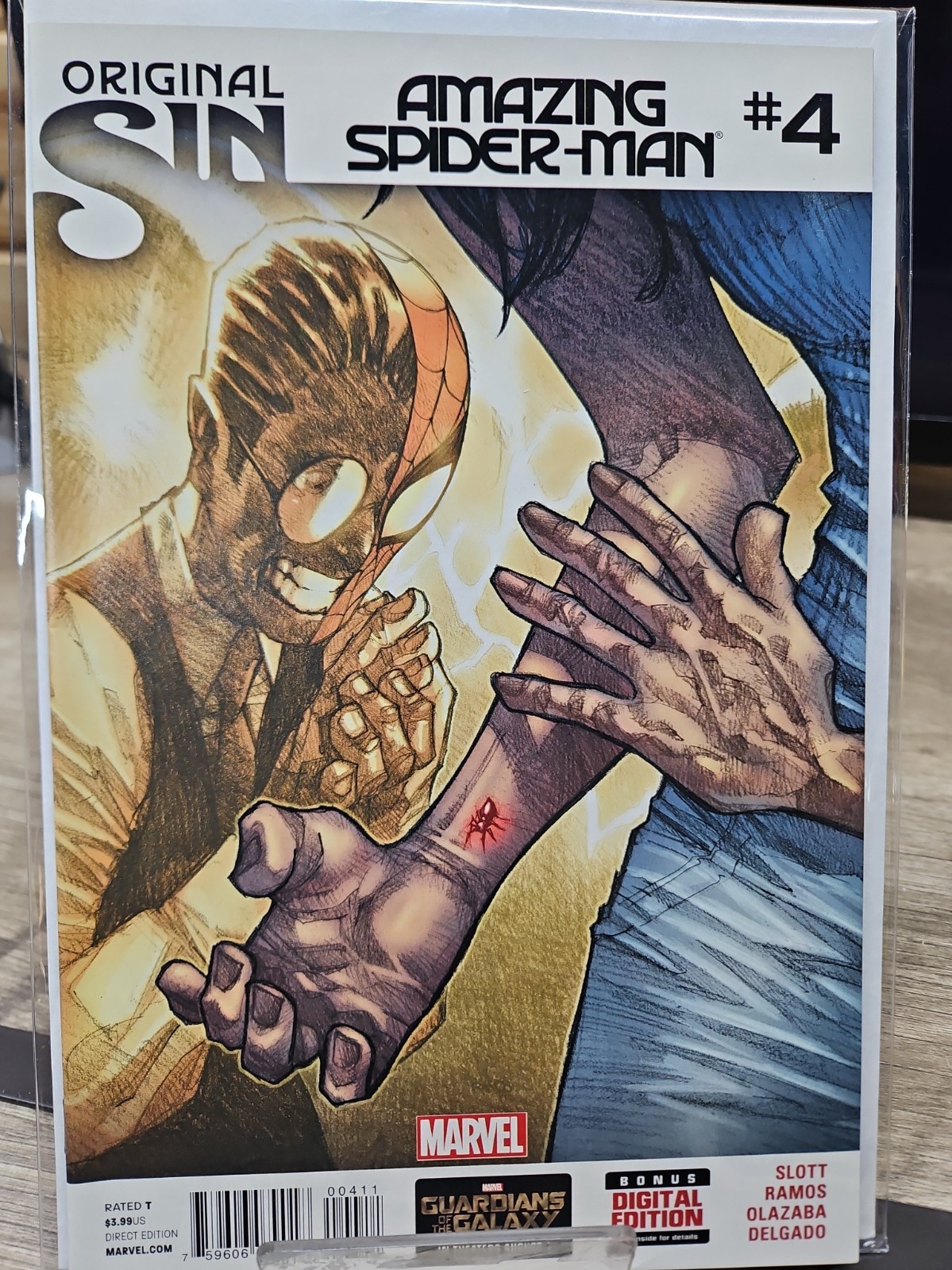 Marvel Amazing Spider-Man #4 Original Sin Comic Silk Cindy moon great condition 