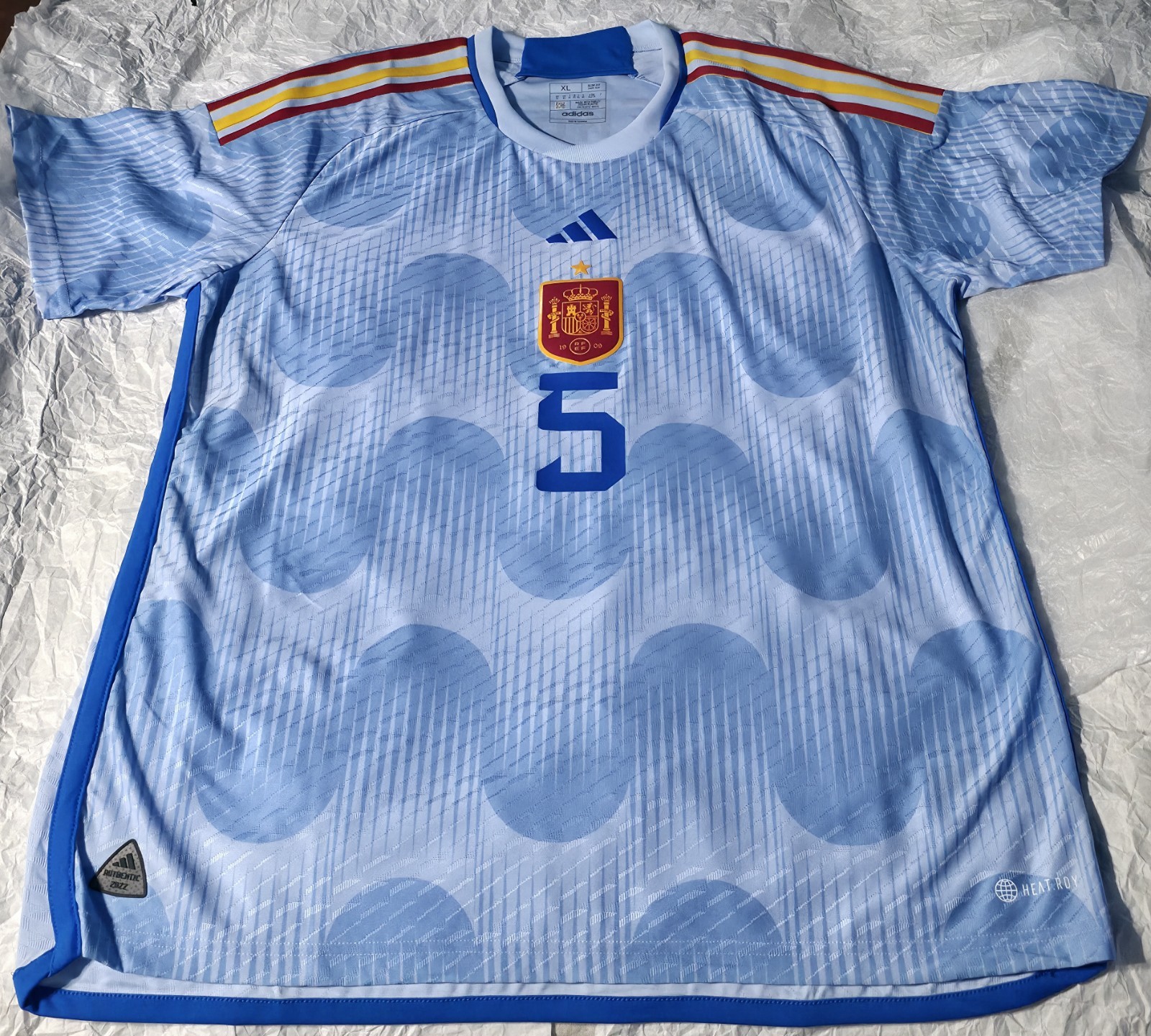 Adidas Spain Authentic Away Jersey 2022/23 UEFA Sergio Busquets #5 Sz XL HE2024