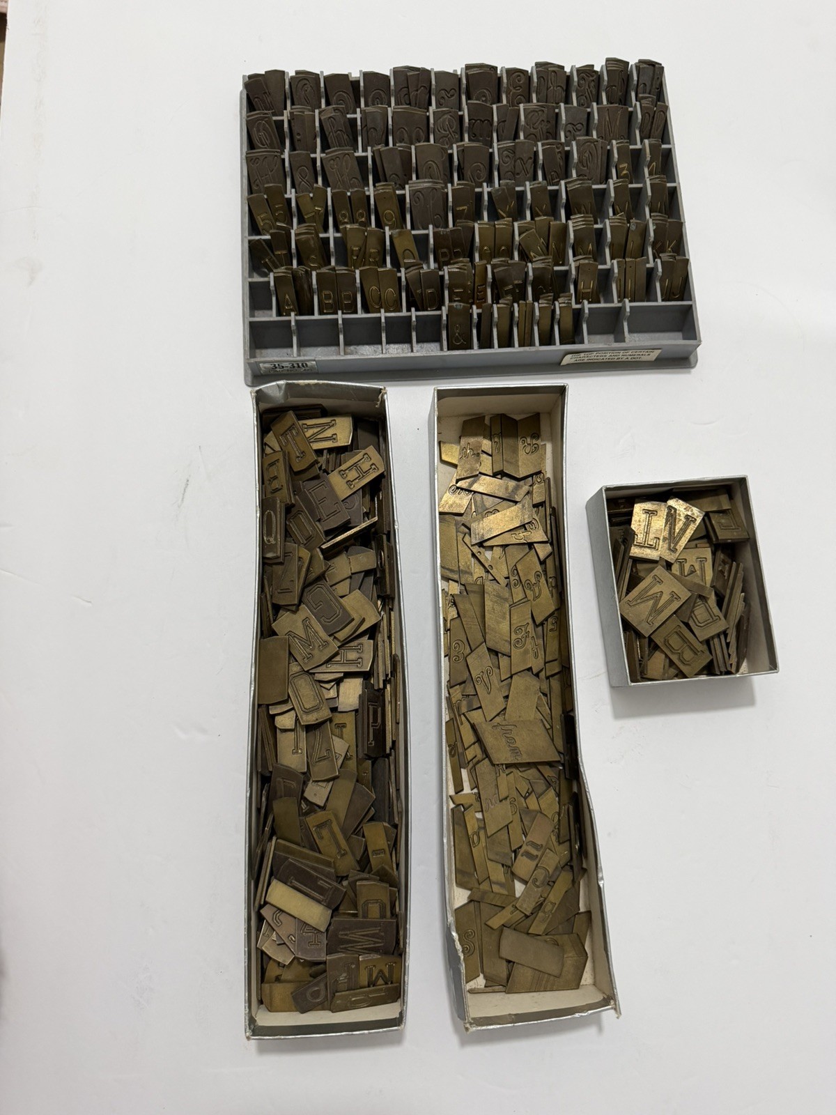 MIXED LOT  OF NEW HERMES ENGRAVING FONTS 