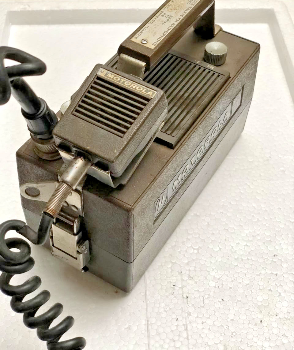 Vintage MOTOROLA PT300 Lunch Box Two Way Radio