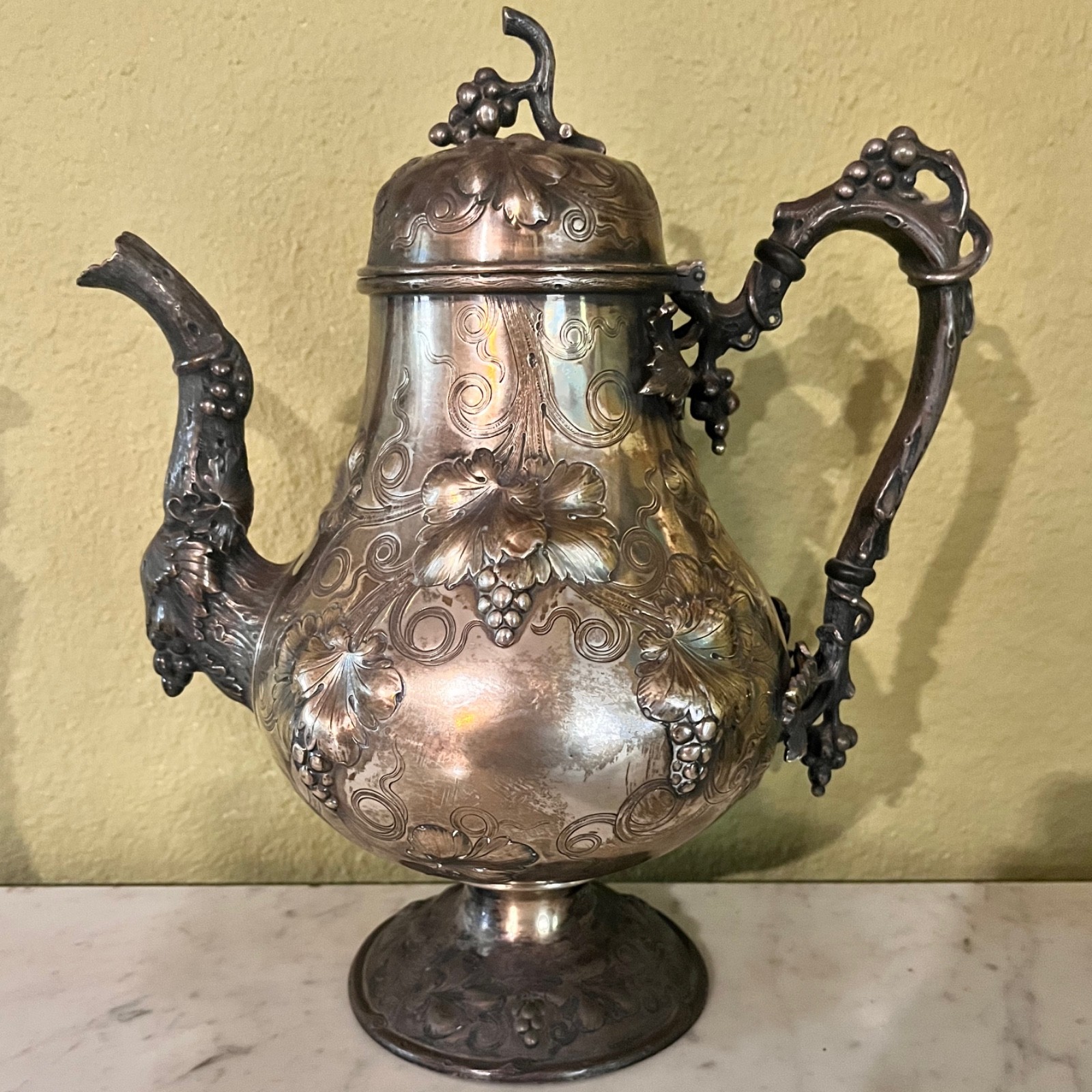 Antique BALTIMORE Coin Silver Repoussé ROCOCO COFFEEPOT c. 1860 Figural GRAPES