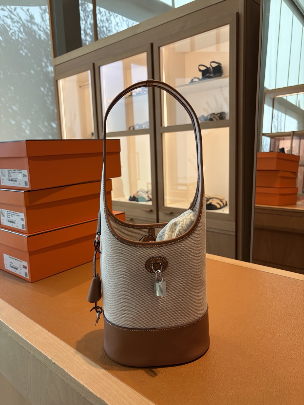 HERMÈS Petit Bel-il bag Beige & Brown Bucket HERMÈS Petit Bel-il bag Beige & Brown Bucket