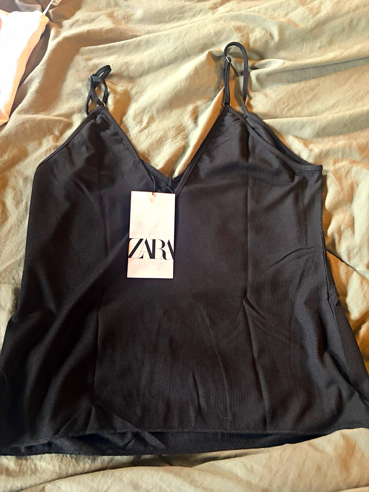 Zara Women\'s Black V-Neck Spaghetti Strap Camisole Tank Top M 2878/016/800
