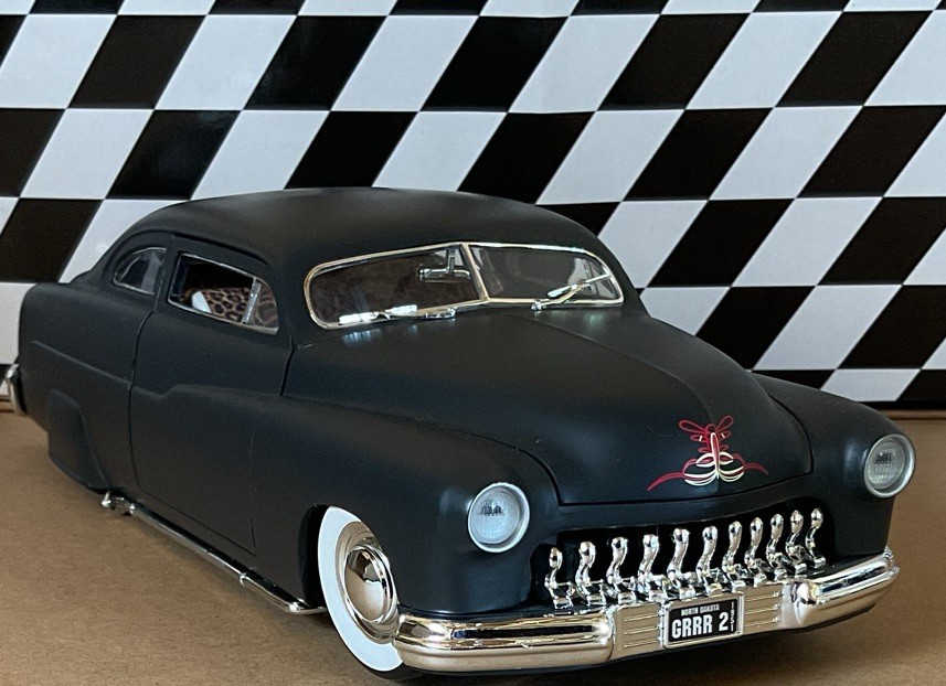 ERTL AMERICAN MUSCLE 1951 Mercury Coupe, 1:18 Matte Black, Rat Rod Style Finish 