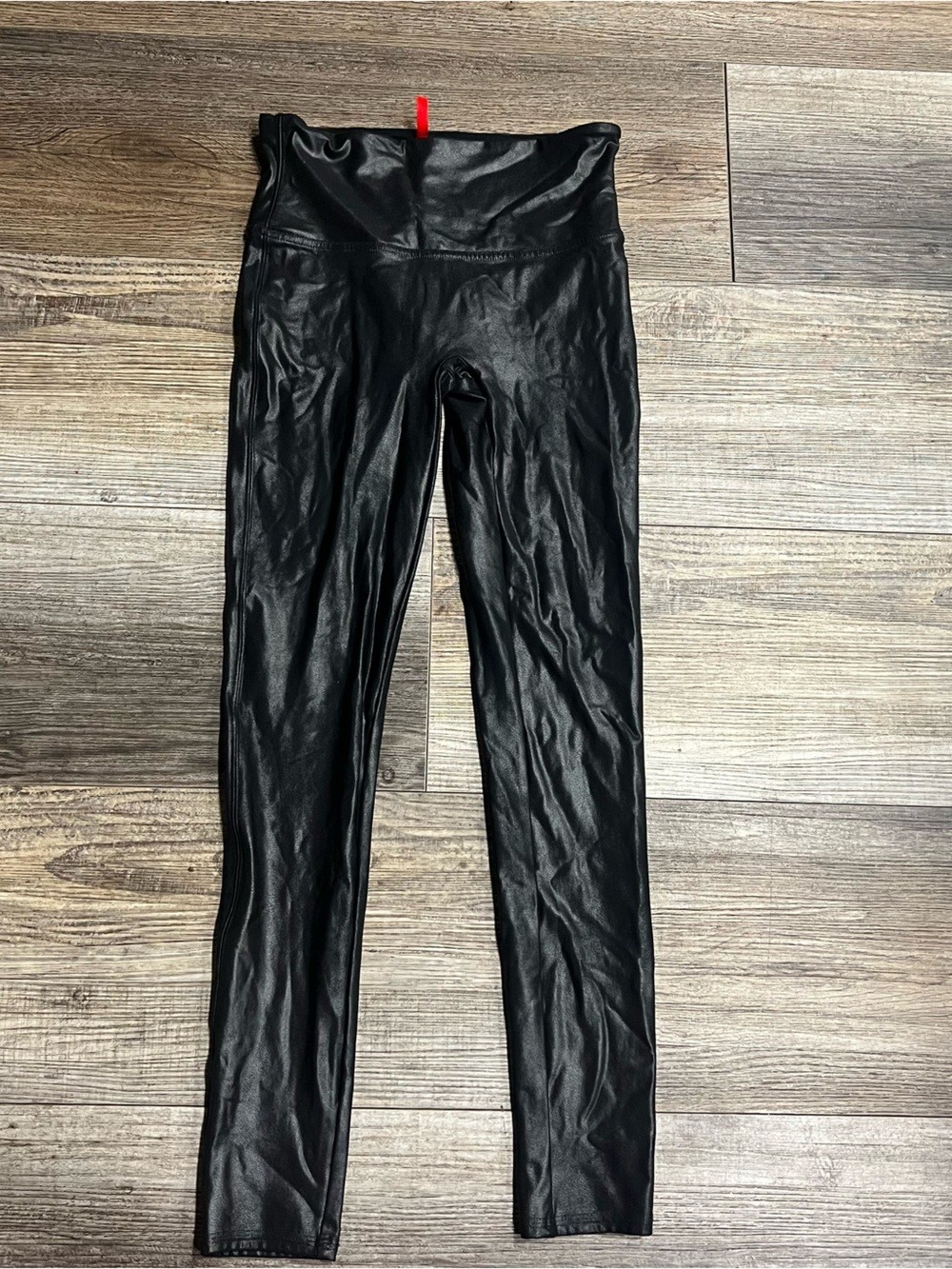 SPANX Faux Leather Leggings Medium Black Hugh Rise Shaping Skinny Pants SPANX Faux Leather Leggings Medium Black Hugh Rise Shaping Skinny Pants