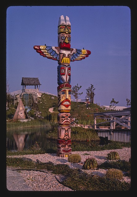 Photo:Ocean City Maryland 1985 Gold Rush Golf Totem Pole Mini Golf Park