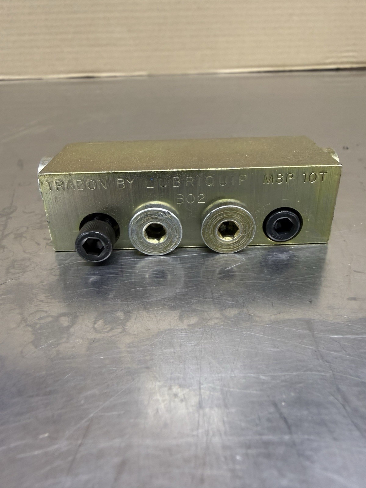 Traban Lubriquip MSP-10T Modular Divider Valve Block K02 New Old Stock