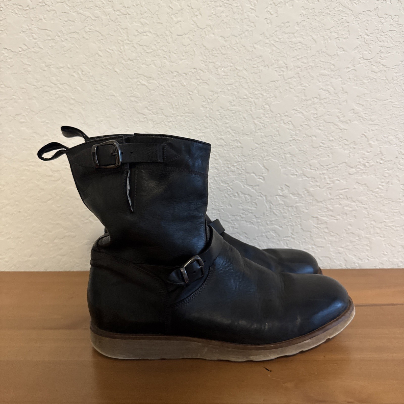 Belstaff Men’s Shearling Lined Leather Boots 44 / US 11