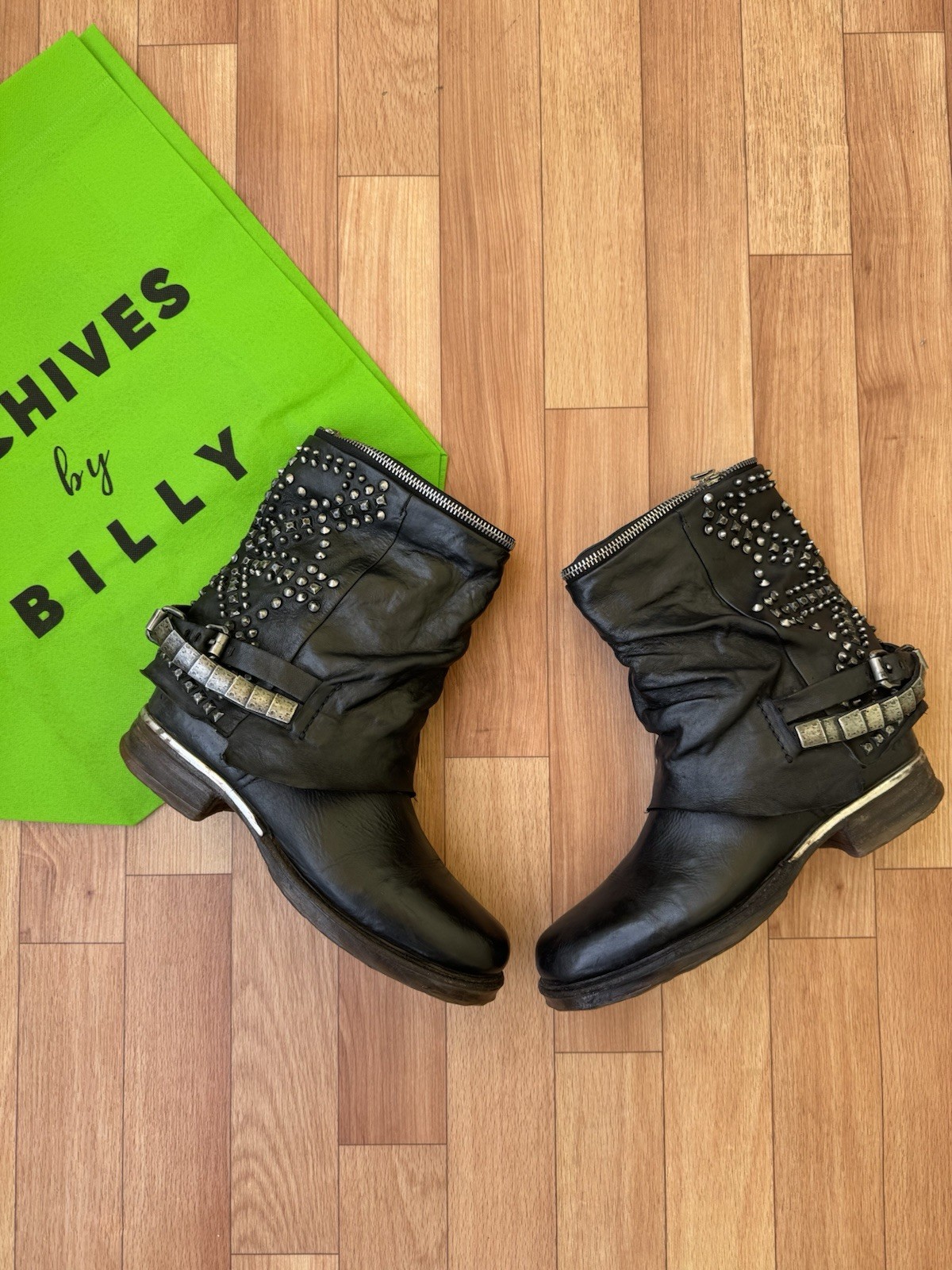 AUTHENTIC  A.S 98  REBEL UNION BLACK STUDDED BIKER BOOTS  WOMEN SIZE  EU 40 ,