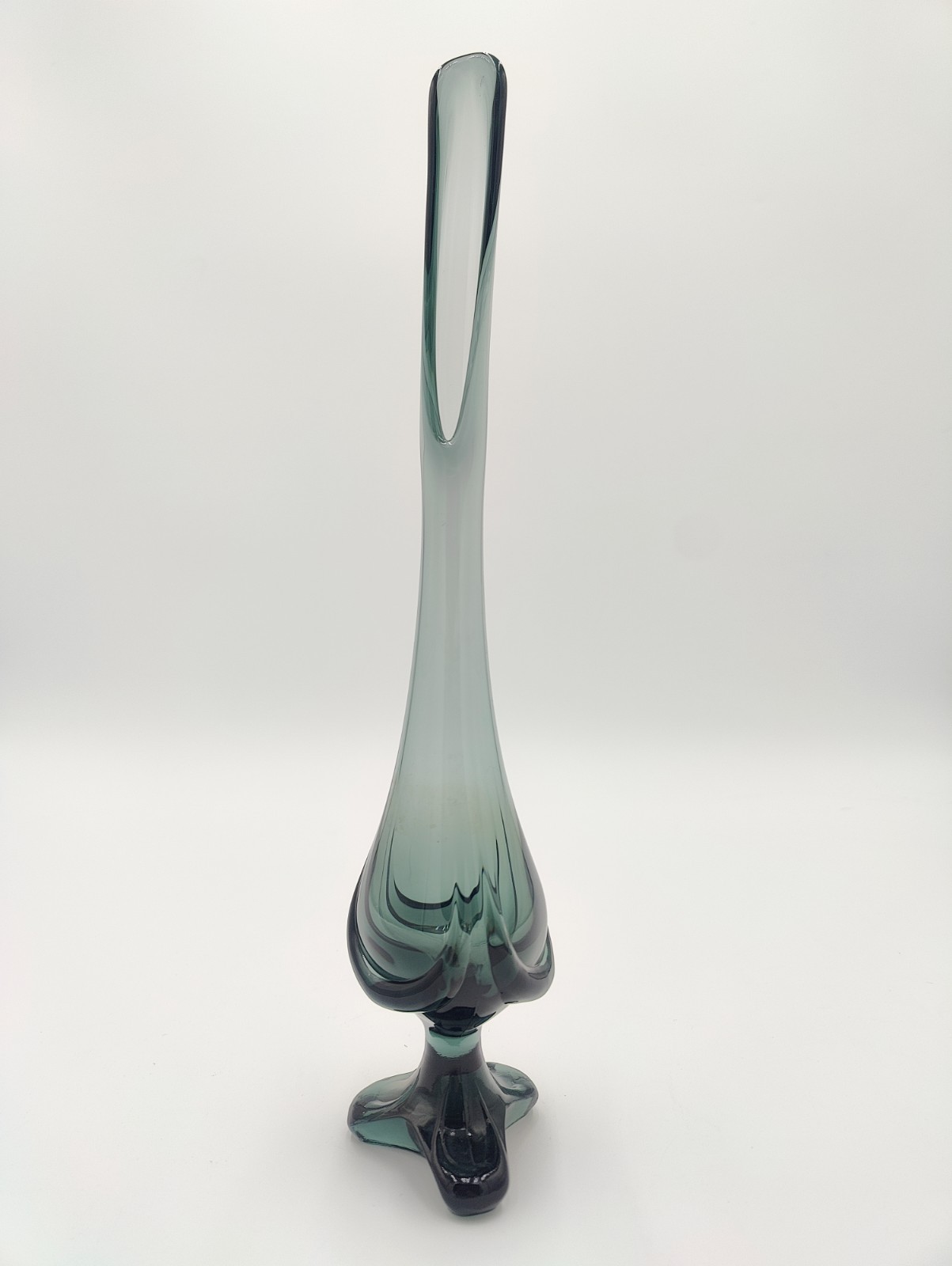 Vintage Viking 3 footed drape STEEL swung vase 👀