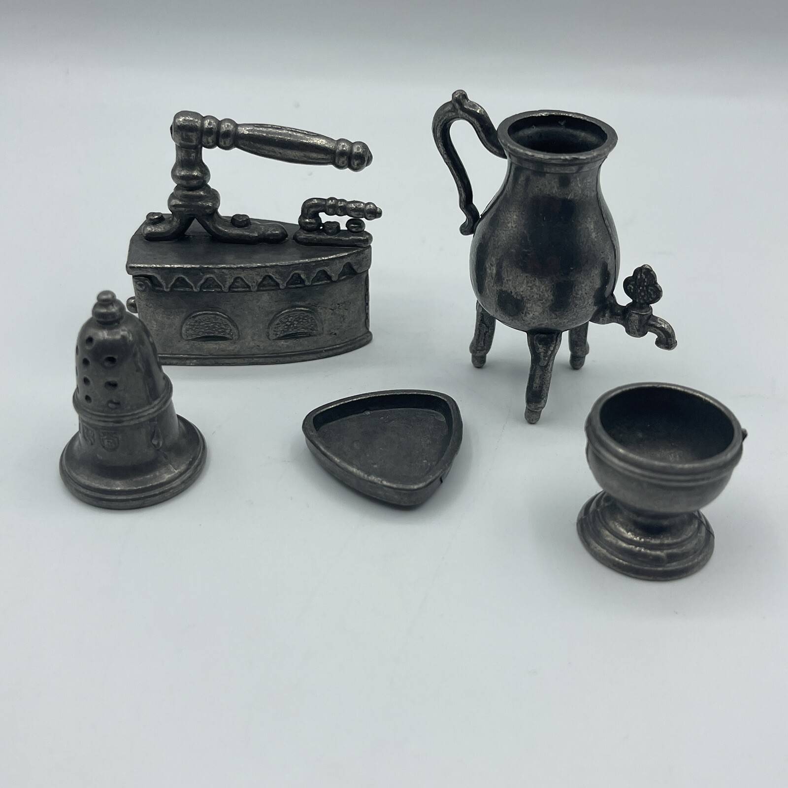 Children’s Antique German Toy Kitchen Miniatures Great For Roombox Or Doll House Children’s Antique German Toy Kitchen Miniatures Great For Roombox Or Doll House
