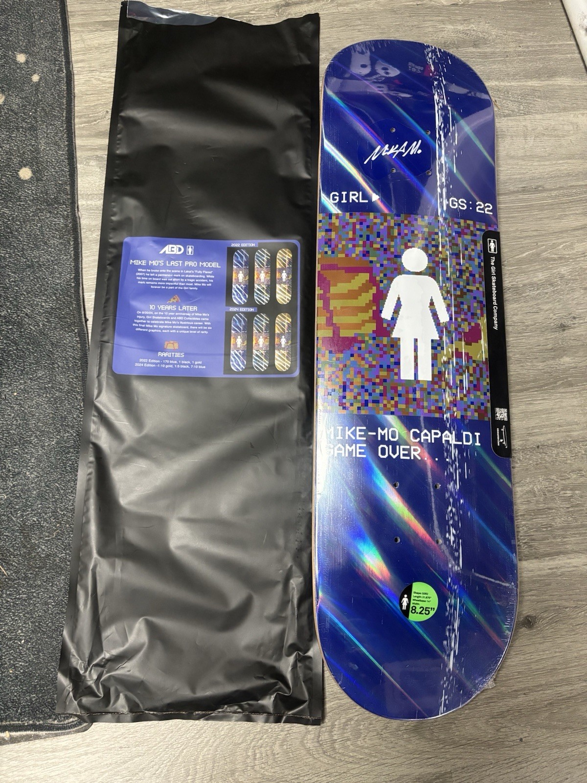 RARE Mike Mo Last Board Girl Skateboards (Blue)  2022 ABD Collectibles Signed