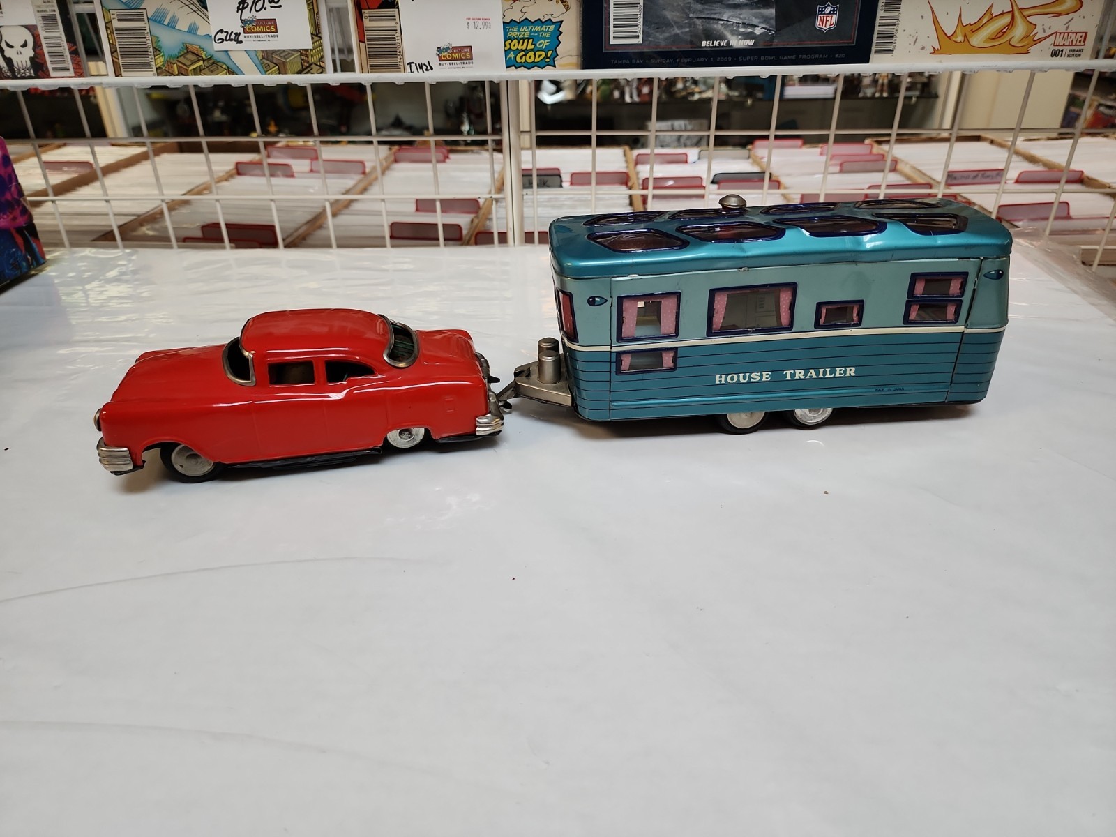 Vintage Japan Tin Litho Car W/ House Trailer Nice