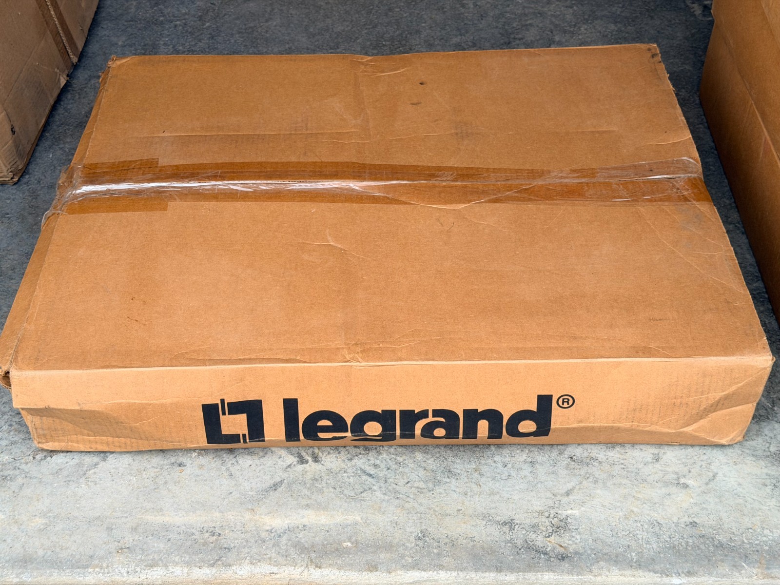 NEW Legrand Wattstopper LENC24S surface mount Li Enclosure 24 Relay Interior NEW Legrand Wattstopper LENC24S surface mount Li Enclosure 24 Relay Interior