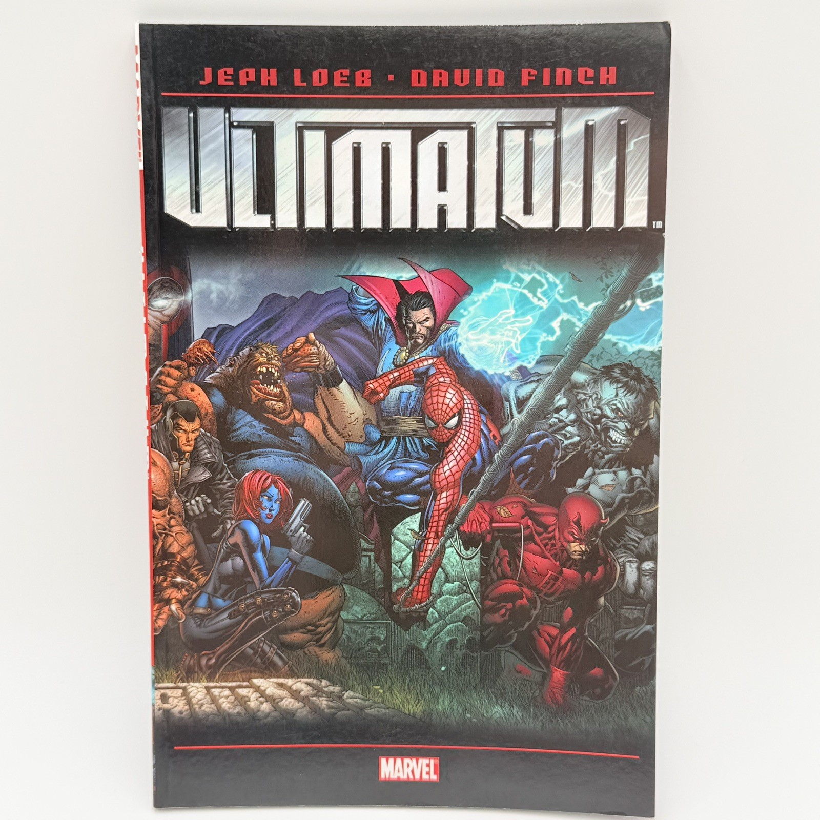 Ultimatum by Jeph Loeb & David Finch (Marvel Ultimate) Trade Paperback TPB