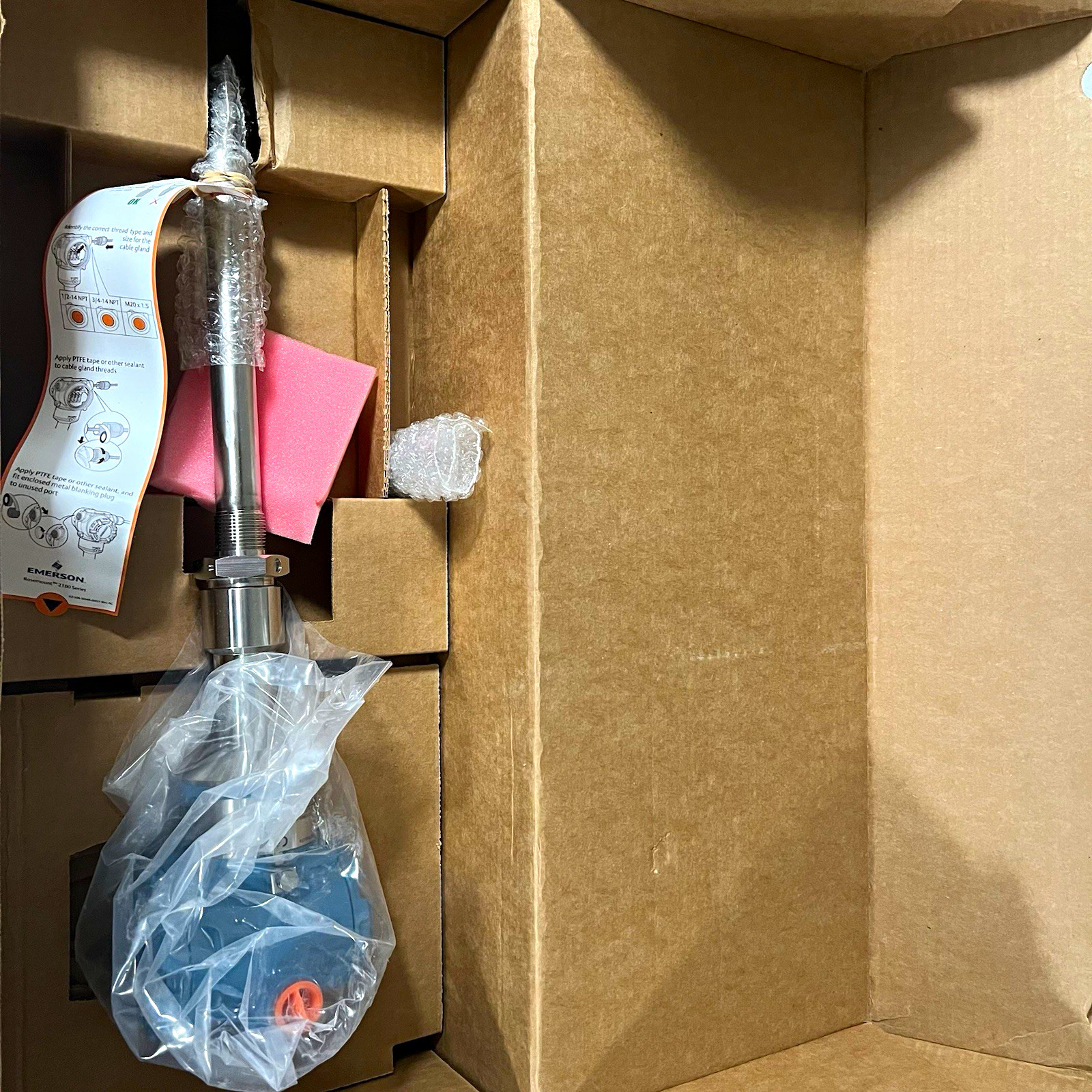 Emerson Rosemount 2140 HART Vibrating Fork Level Detector 2140AHA1MS9NNNE00901E5 Emerson Rosemount 2140 HART Vibrating Fork Level Detector 2140AHA1MS9NNNE00901E5