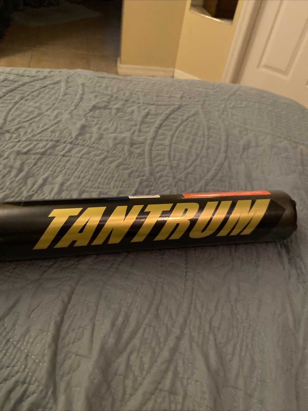 2025 Easton Tantrum 26 Oz Senior Softball Bat Endload  2 Piece