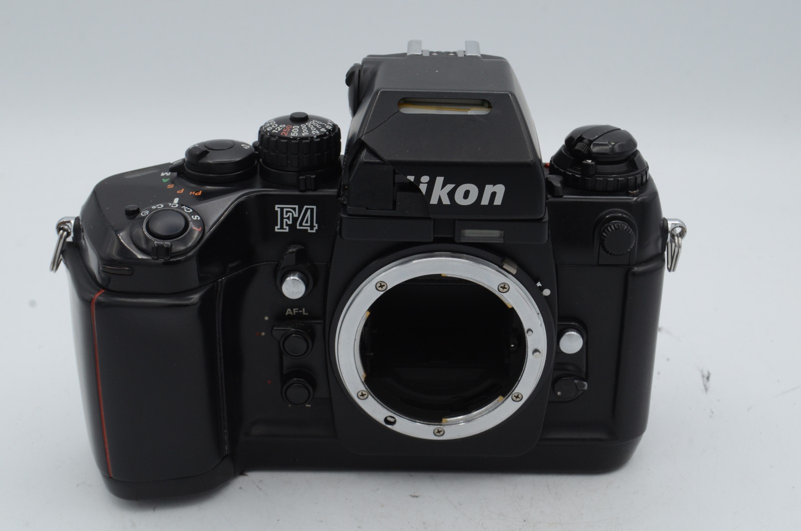 Nikon F4 (F4 with MB-20 Battery Pack) 35mm Camera Body (Uses 4x AA) (Parts)