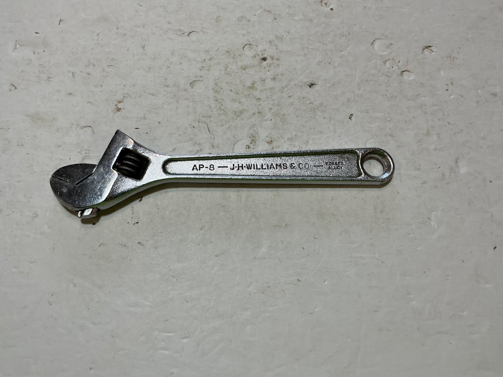 Vintage J.H. Williams 8\