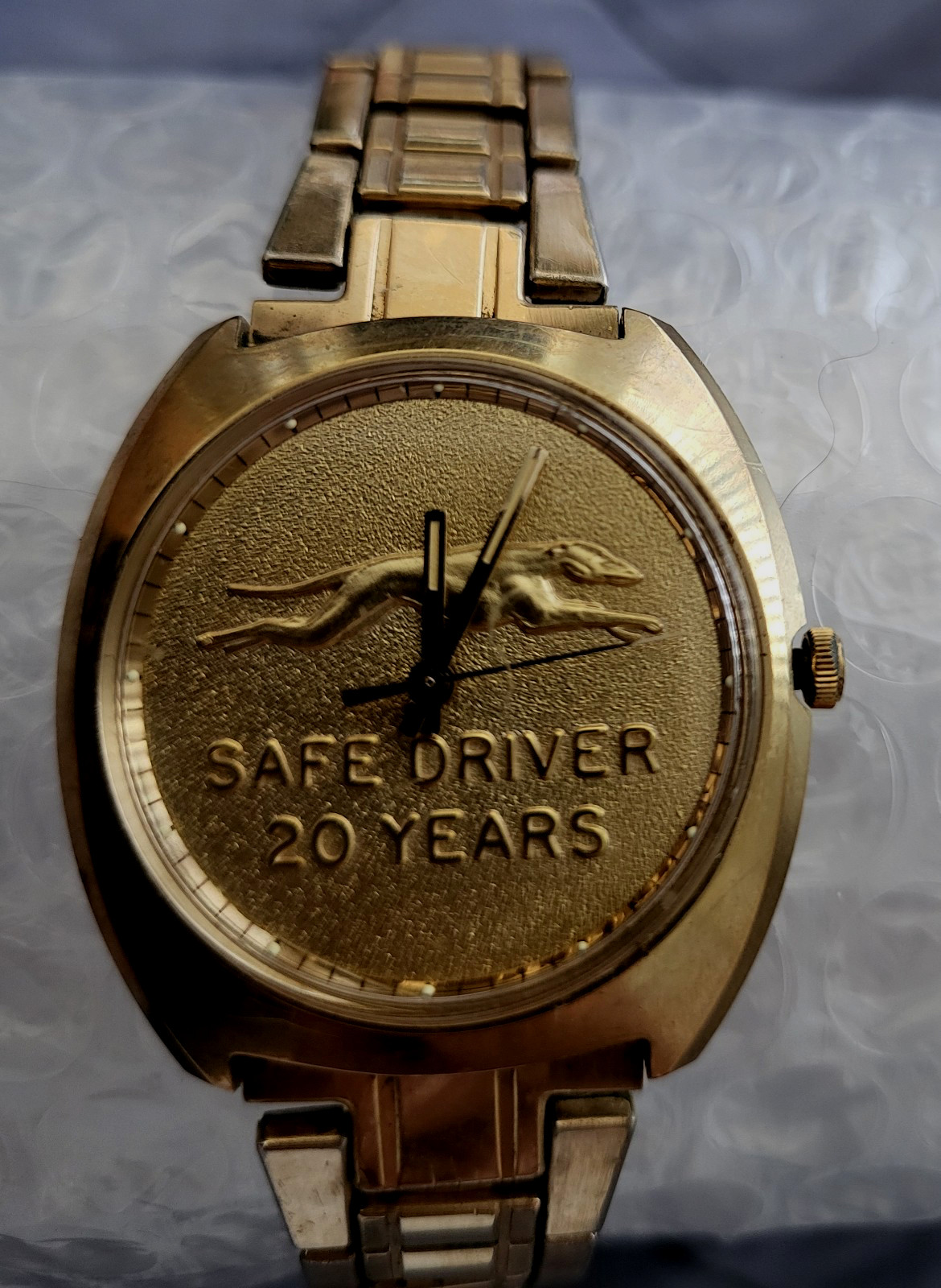 Jostens RARE Men\'s GREYHOUND 20 Yr. Safe Driver Award Watch Quartz Swiss “As Is\ Jostens RARE Men\'s GREYHOUND 20 Yr. Safe Driver Award Watch Quartz Swiss “As Is\