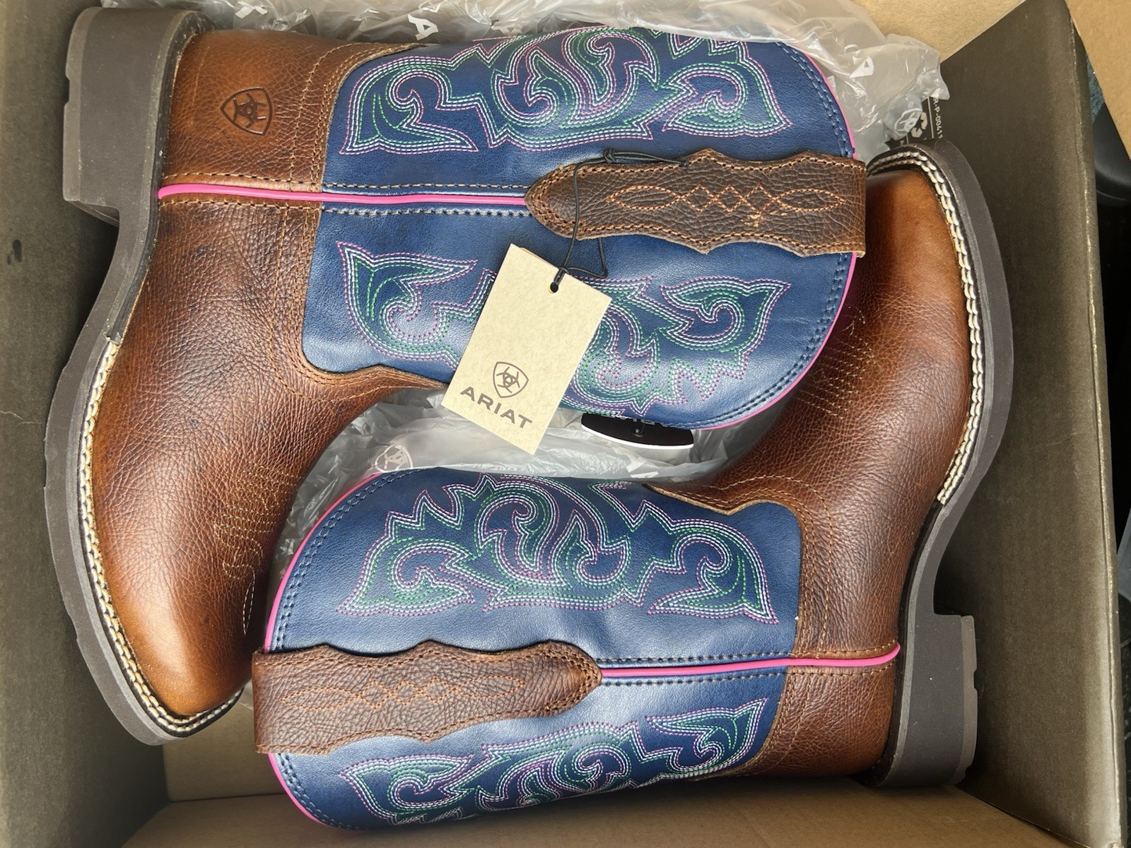 Ariat Women\'s Delilah Stretchfit  Boots  Size 5.5 B Medium New