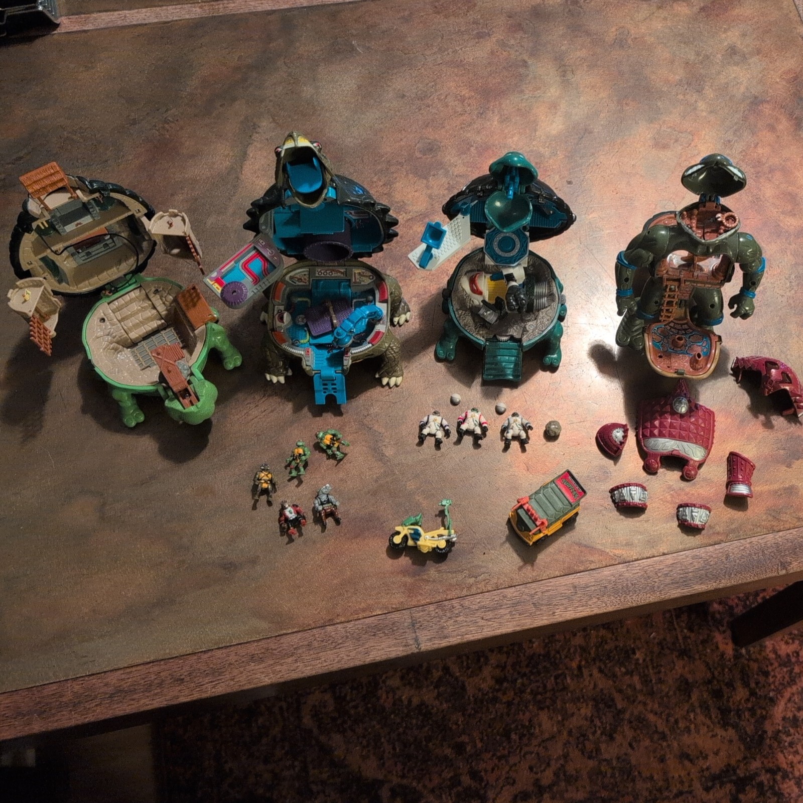 TMNT Mini Mutants Polly Pocket Playset Lot With Figures And Accessories 1994