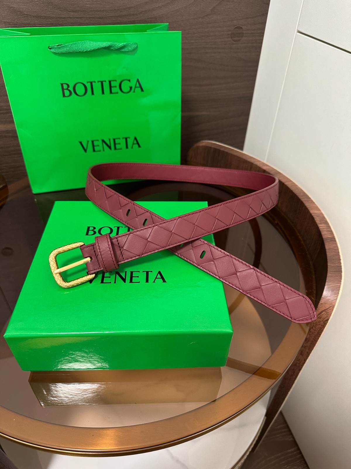 Bottega Veneta Women\'s Burgundy Woven Leather Belt Gold Buckle Casual New.