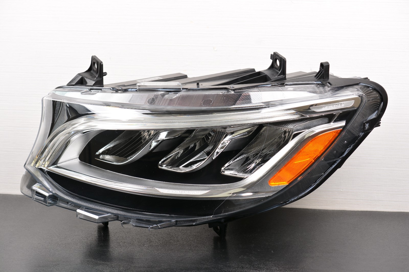 Nice 2019-2025 Mercedes-Benz Sprinter LED Headlight LH Left Driver Side OEM Nice 2019-2025 Mercedes-Benz Sprinter LED Headlight LH Left Driver Side OEM