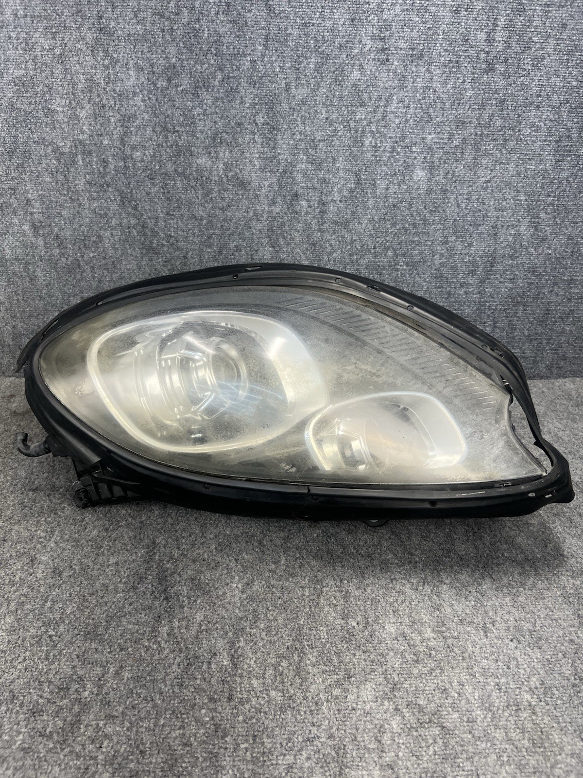 2015-2018 PORSCHE MACAN FRONT LEFT DRIVER SIDE XENON HID HEADLIGHT OEM FOR PARTS