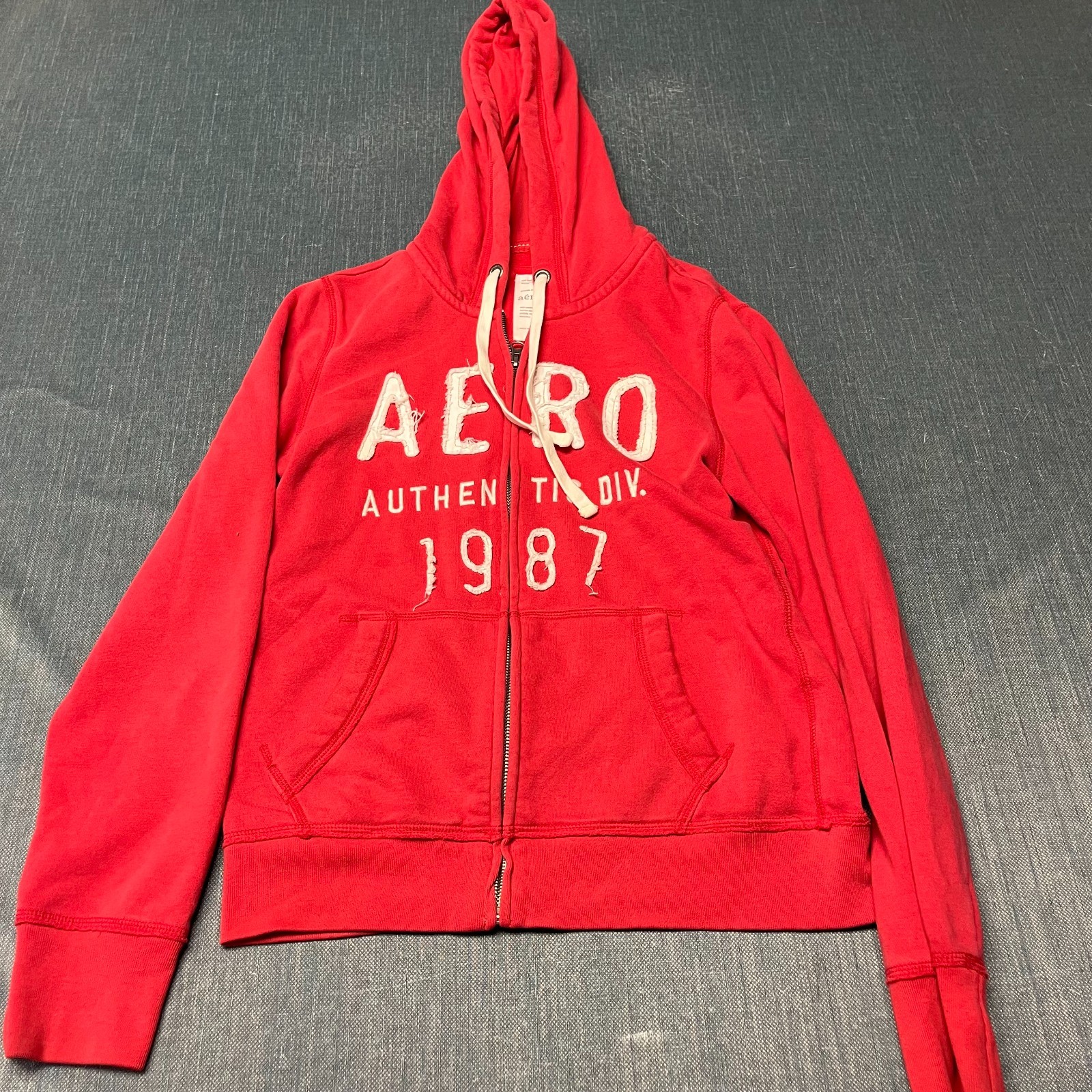 Aeropostale Women\'s Hoodie Size L Red Graphic Aero 1987 Full Zip Sweatshirt Aeropostale Women\'s Hoodie Size L Red Graphic Aero 1987 Full Zip Sweatshirt