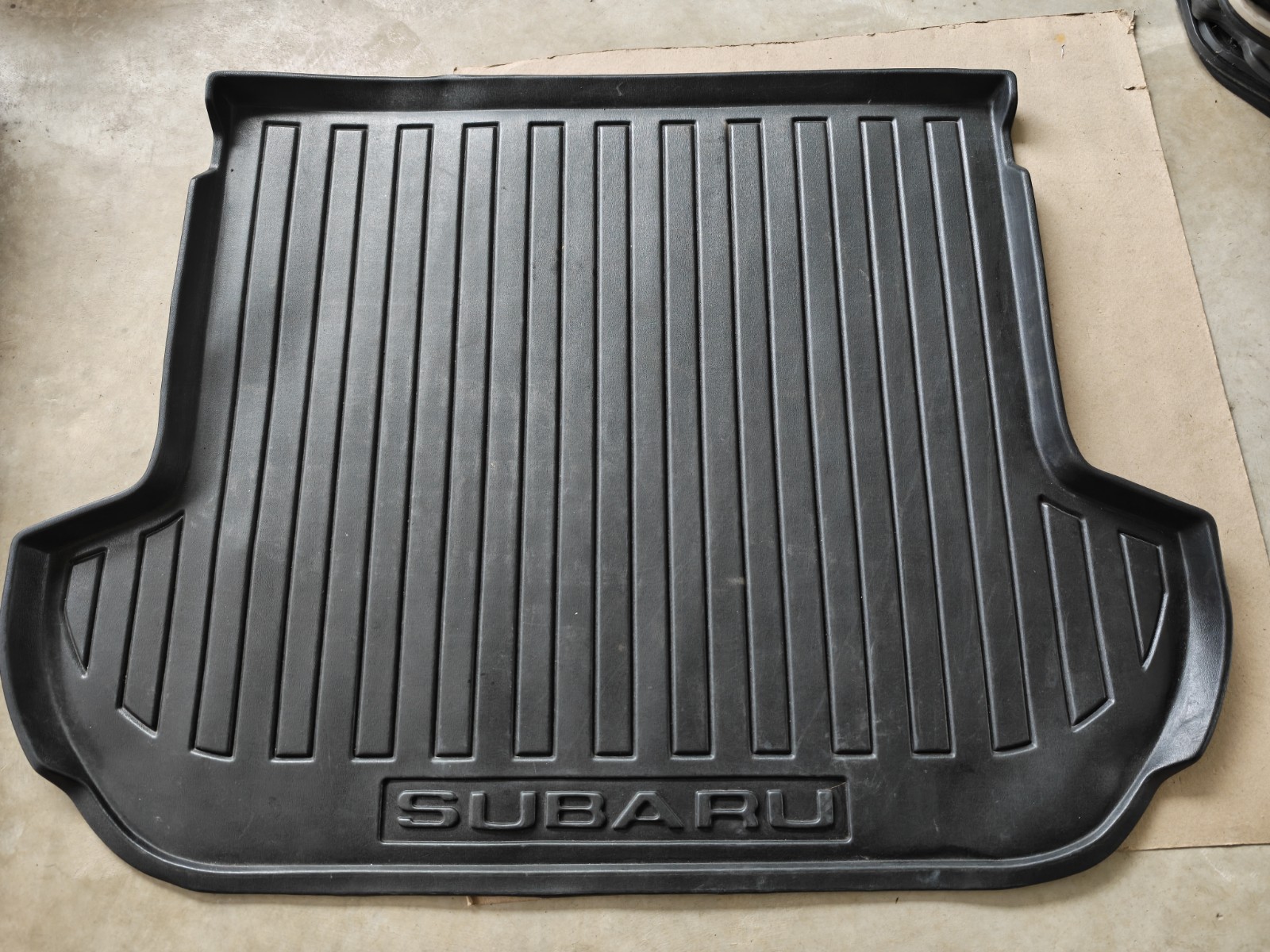2010-2014 Subaru Outback Rear Cargo All Weather Liner Rubber Mat Trunk OEM 2010-2014 Subaru Outback Rear Cargo All Weather Liner Rubber Mat Trunk OEM