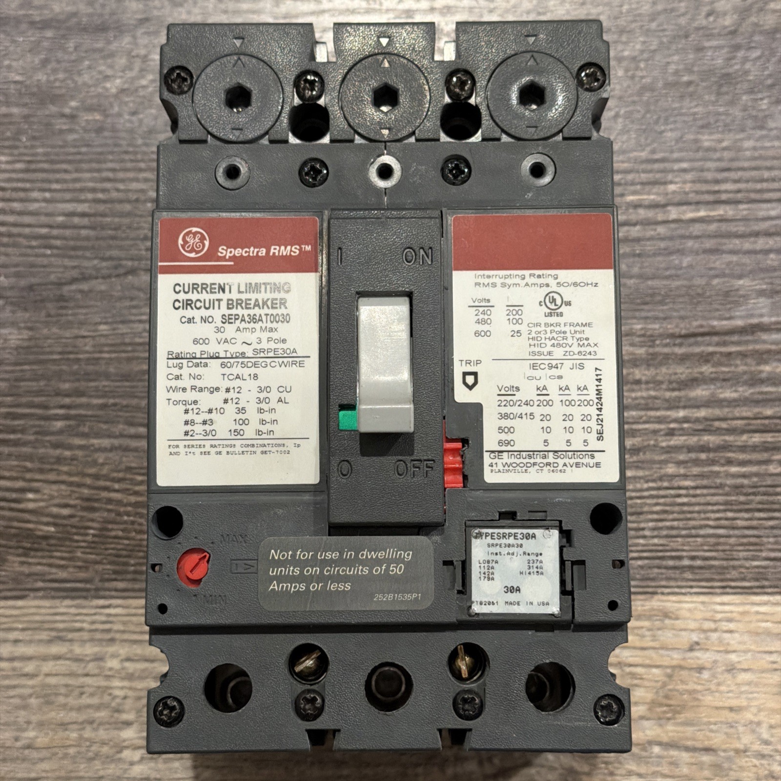 GE SEPA36AT0030 Spectra Circuit Breaker 30A 3-Pole 600VAC TYPESRPE30A EUC