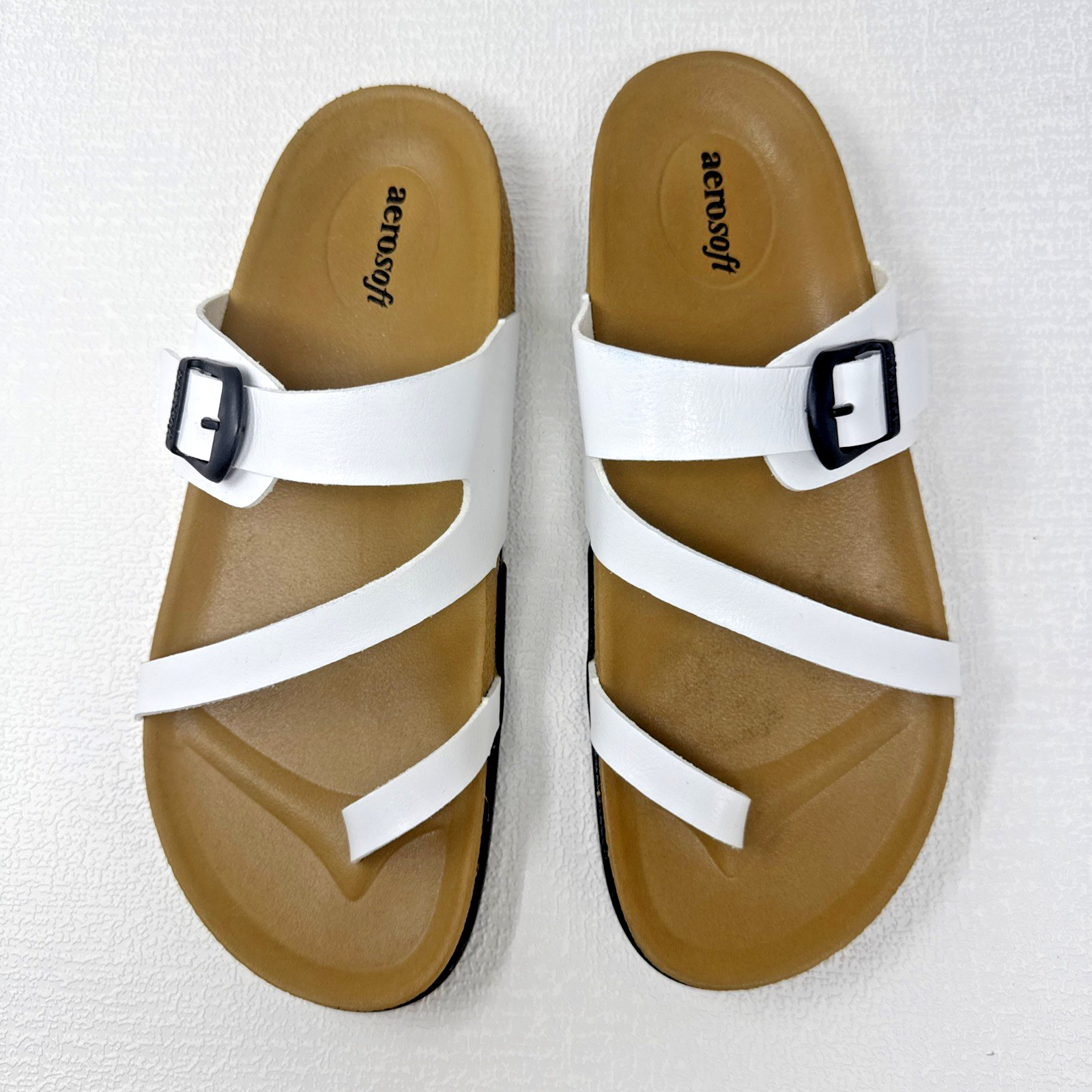 Aerosoft Toe Loop Sandals White Buckle Flat US 9 EU 40 Cottage Summer Aerosoft Toe Loop Sandals White Buckle Flat US 9 EU 40 Cottage Summer