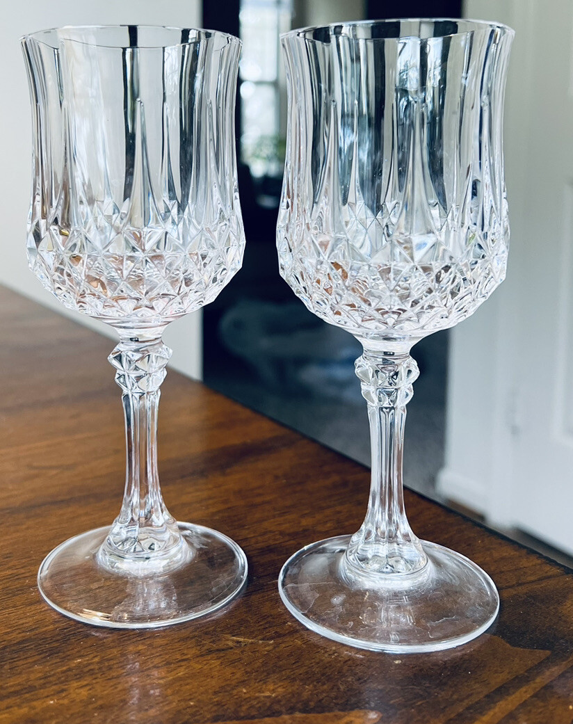 Set of 2 Vintage Cristal D\'Arques-Durand Longchamp Crystal Wine Glasses 6.5” H
