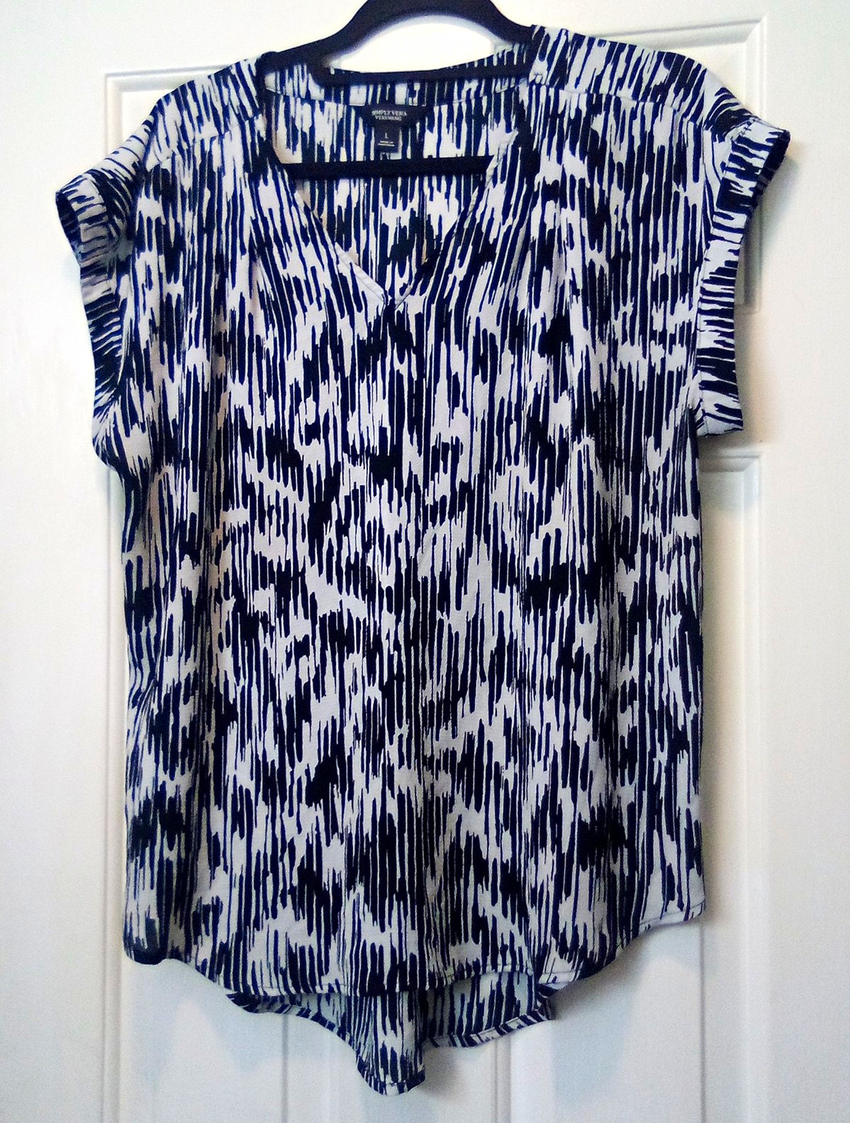 Simply Vera Vera Wang Womens L  Black & White Abstract V-Neck Sleeve Blouse