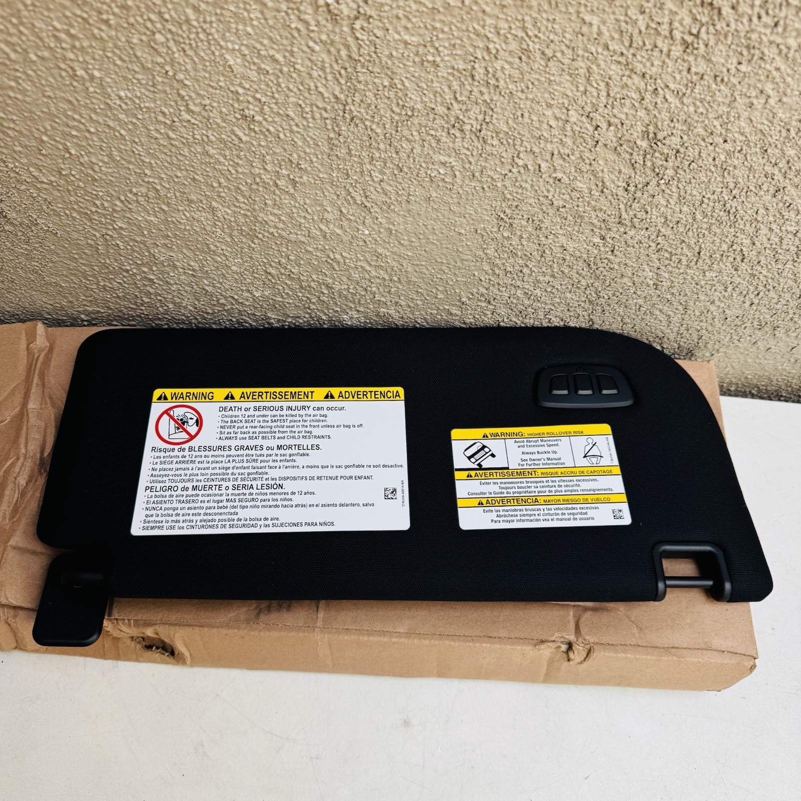 2015-2017 Ford F150 Driver Left Visor W/Garage Door Opener Black GL3Z1504105GC 2015-2017 Ford F150 Driver Left Visor W/Garage Door Opener Black GL3Z1504105GC