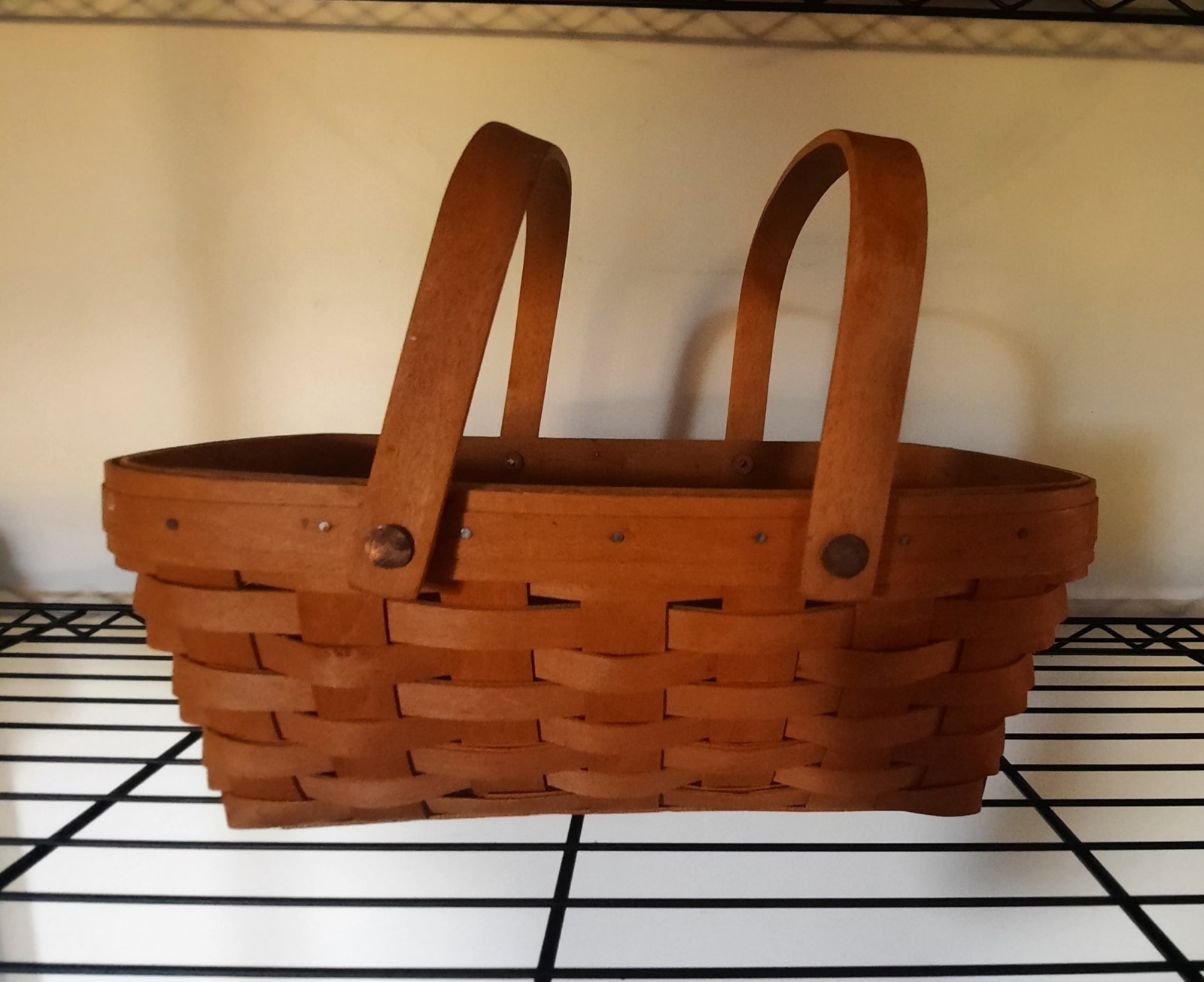 LONGABERGER 1997 Gathering Basket Double Swing Handles  12” X 8\