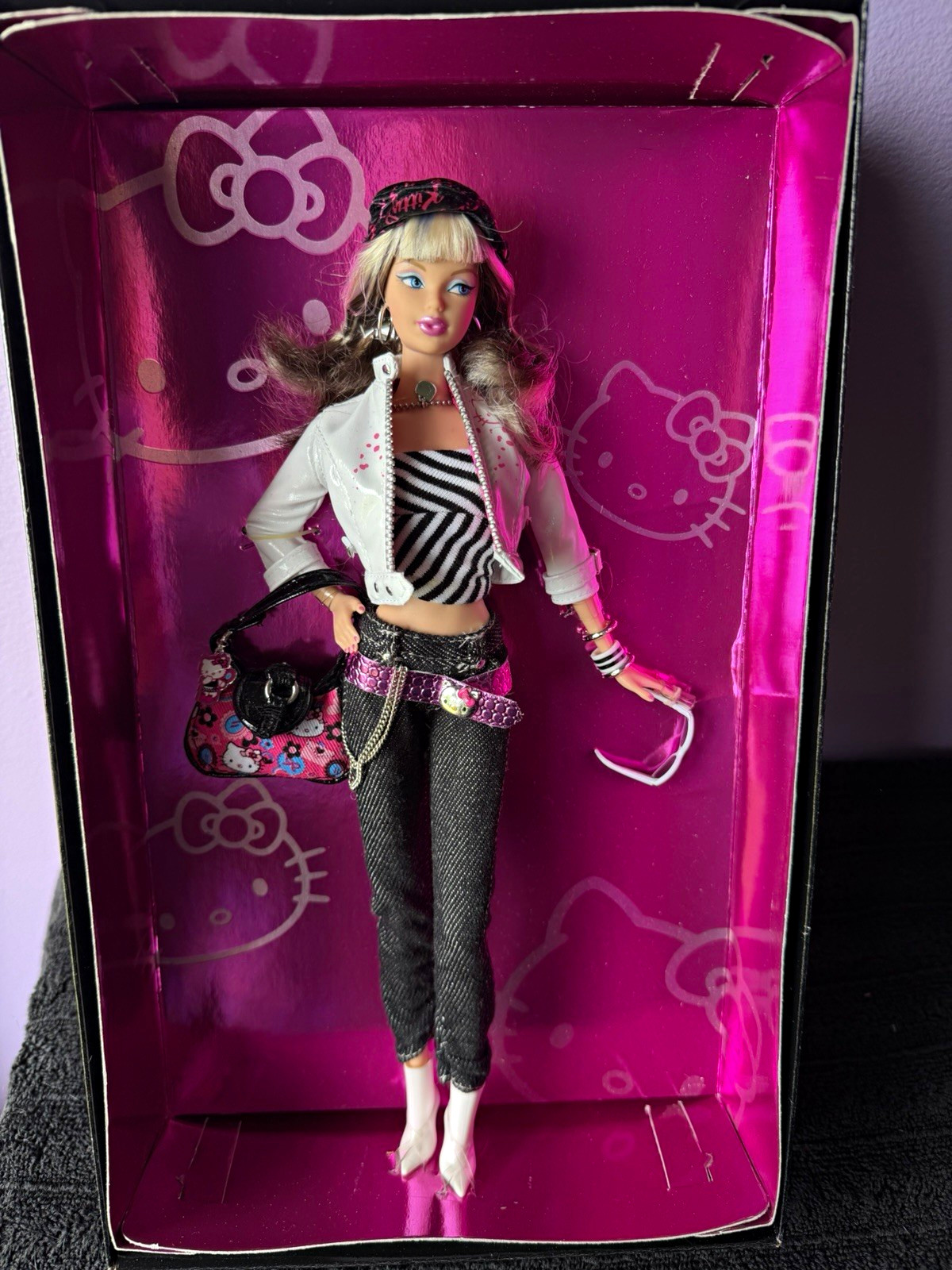 Mattel Barbie Collector Pink Label Hello Kitty Fashion Doll 2007 L4687 NRFB