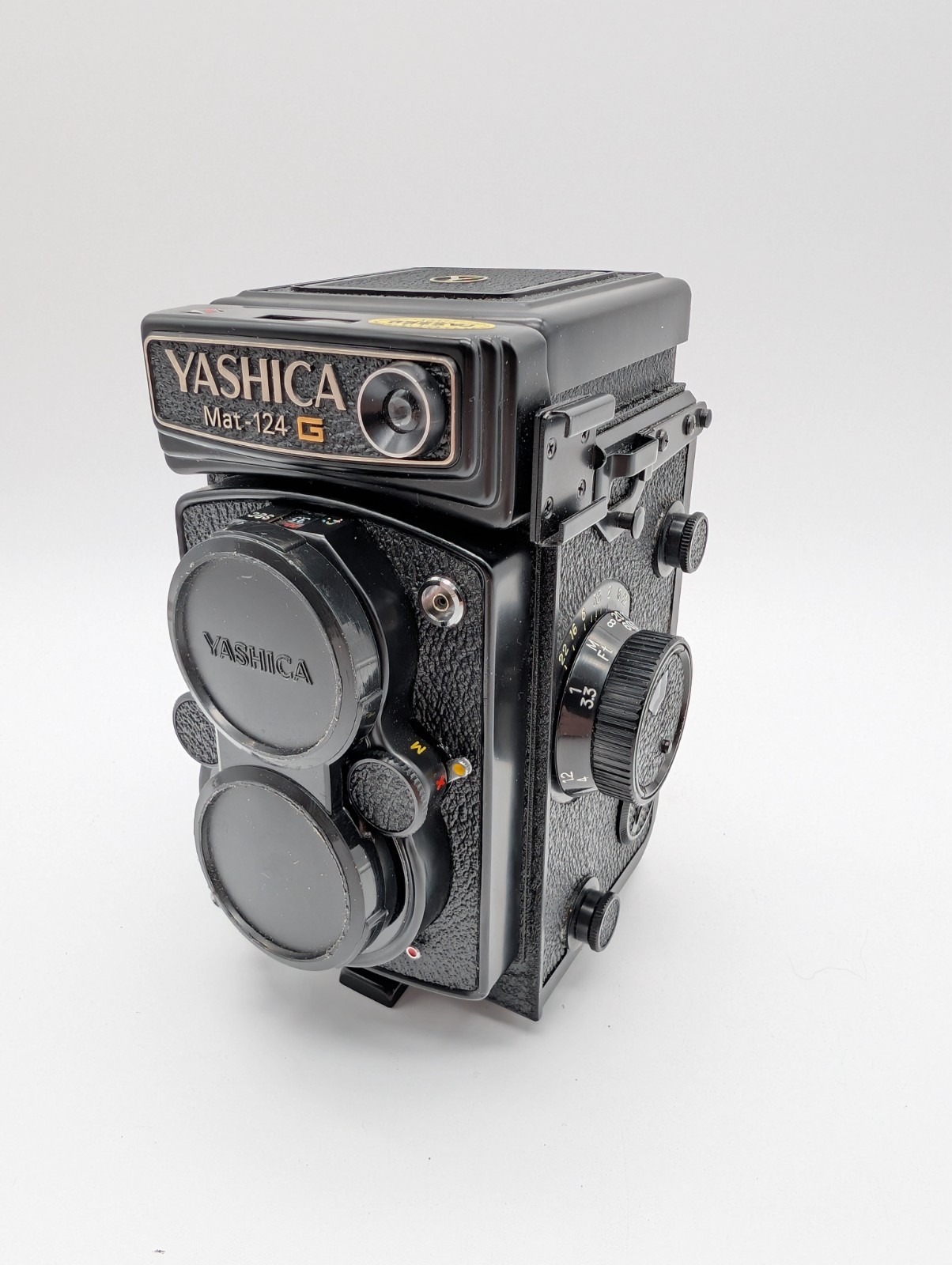 Yashica Mat-124G TLR Medium Format 120 Camera - Tested Working Meter & Shutter Yashica Mat-124G TLR Medium Format 120 Camera - Tested Working Meter & Shutter