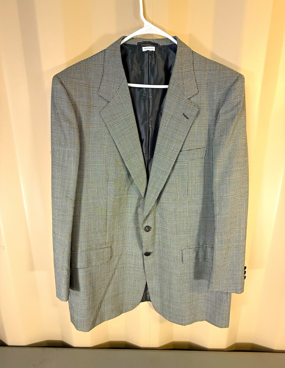 Brioni Men\'s Gray/Black Original Ct Courtoue\' Colab Blazer 46R 2-Button Brioni Men\'s Gray/Black Original Ct Courtoue\' Colab Blazer 46R 2-Button