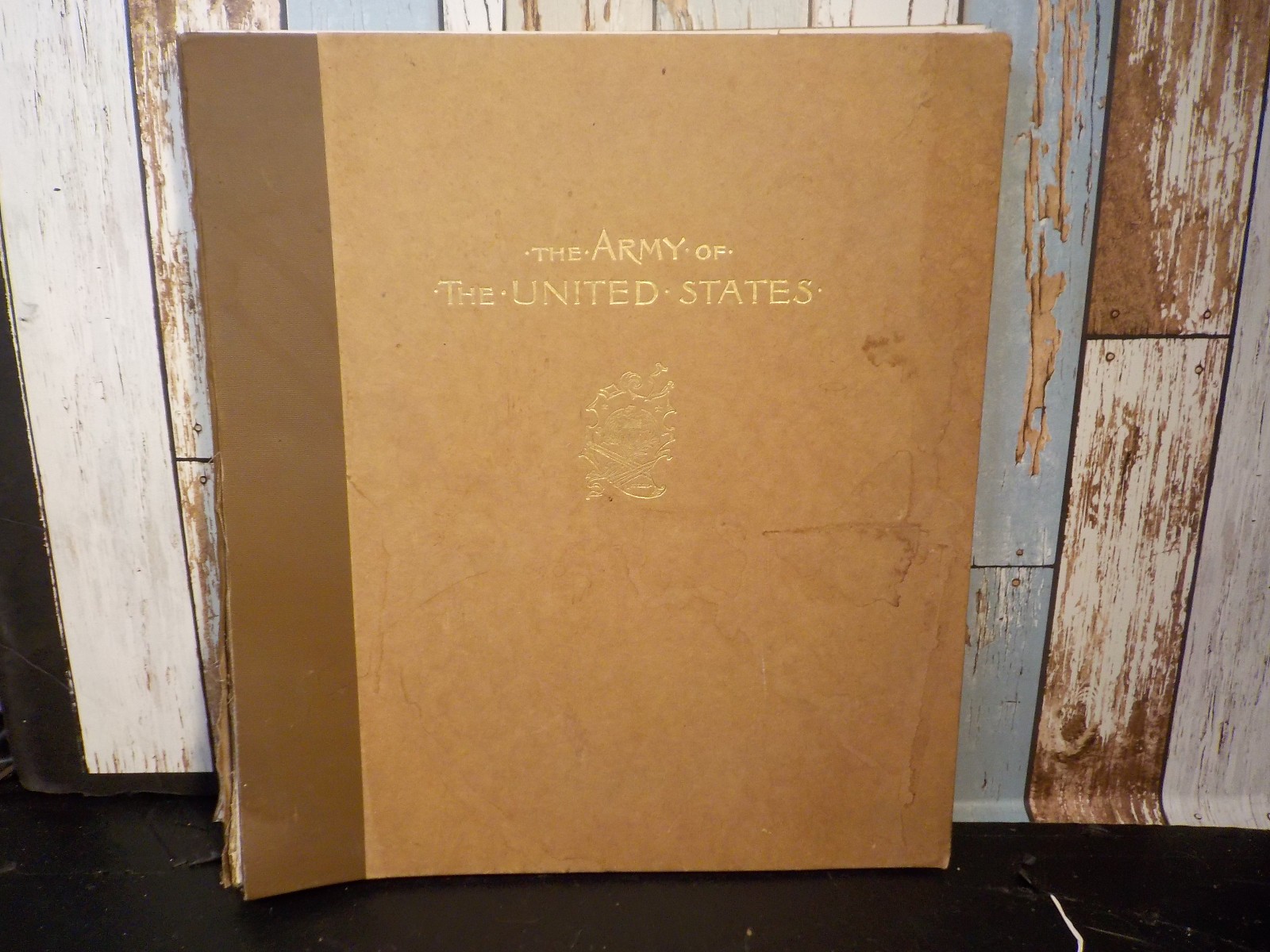 H.A OGDEN UNIFORMS OF THE ARMY OF UNITED STATES 1774 to 1889 w 17 PRINTS PLATES H.A OGDEN UNIFORMS OF THE ARMY OF UNITED STATES 1774 to 1889 w 17 PRINTS PLATES
