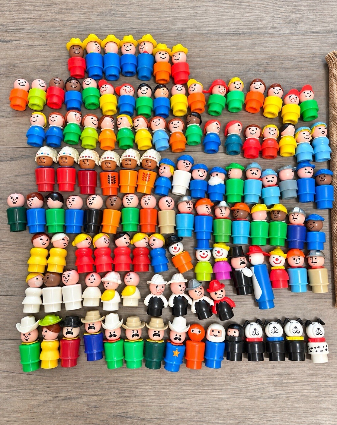 Vintage Fisher Price 114 Plastic Little People Lot All Different Some Htf