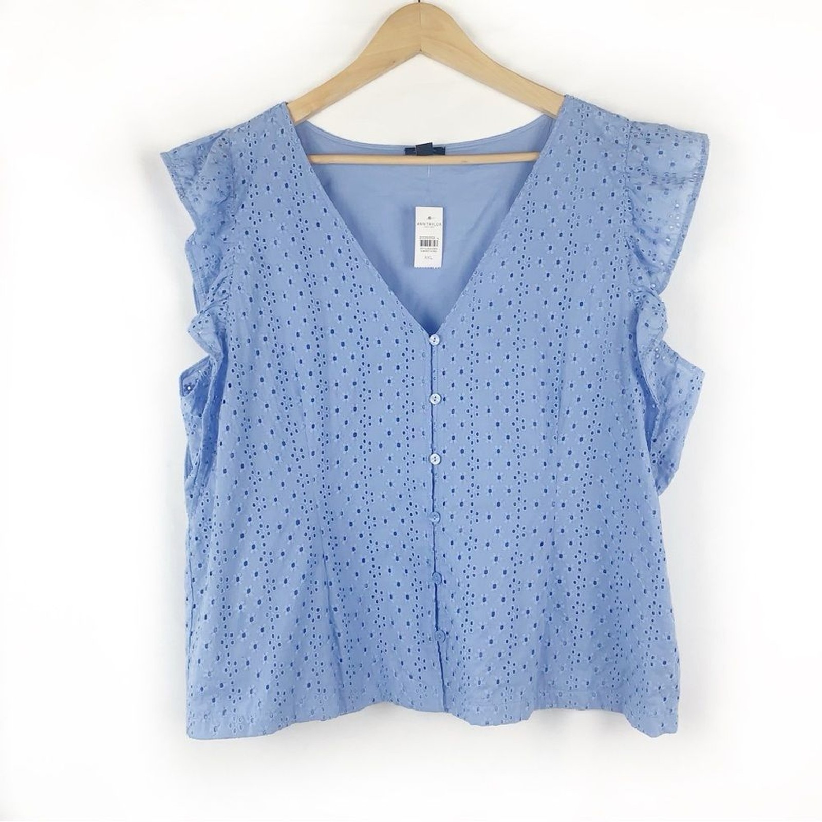 NWT Ann Taylor Factory Eyelet Button Front Blouse, Size XXL