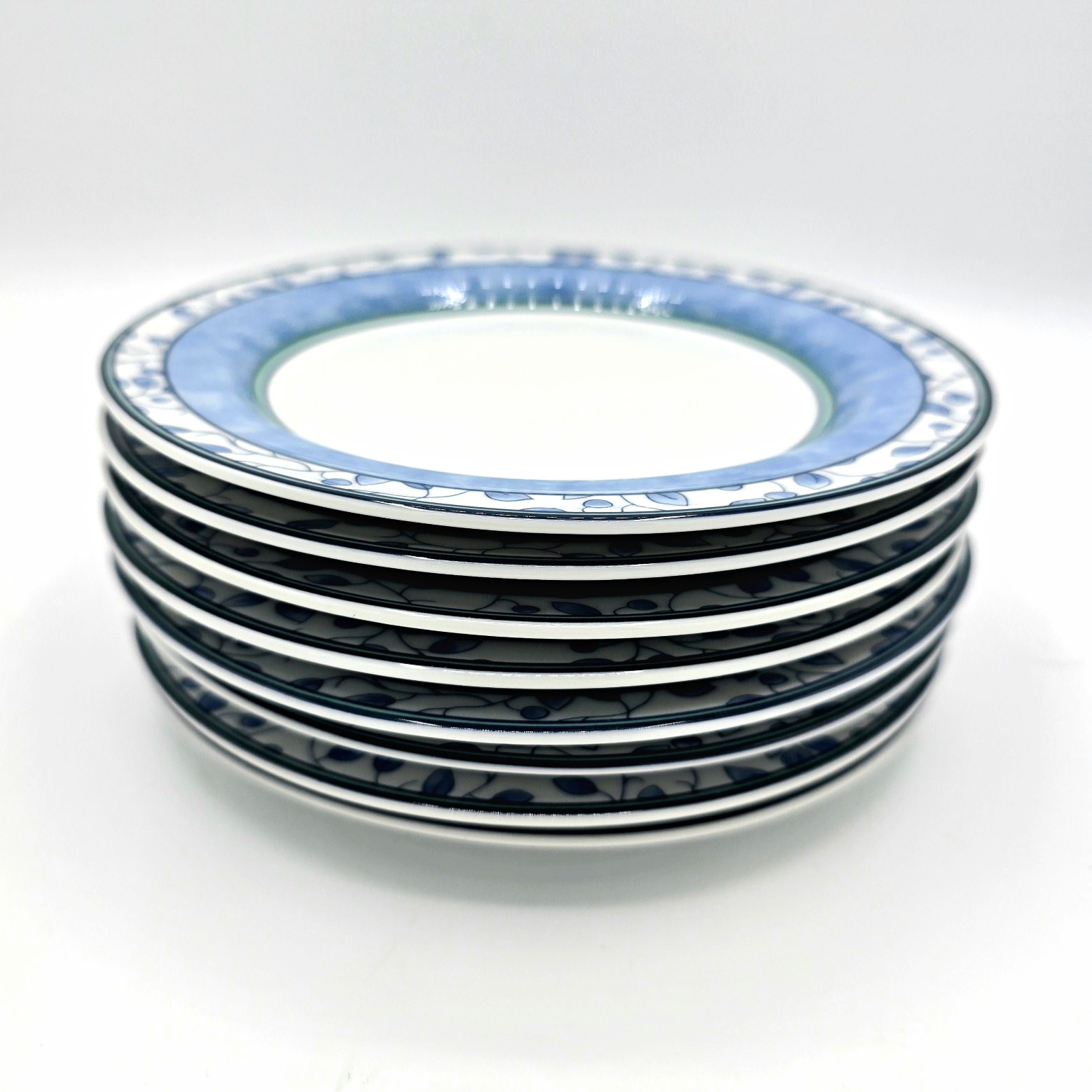 8 Mikasa SL 104 Susanne Fine China Floral 6\ 8 Mikasa SL 104 Susanne Fine China Floral 6\