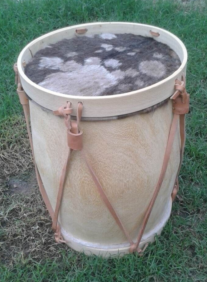 ARGENTINE BOMBO LEGUERO 12\