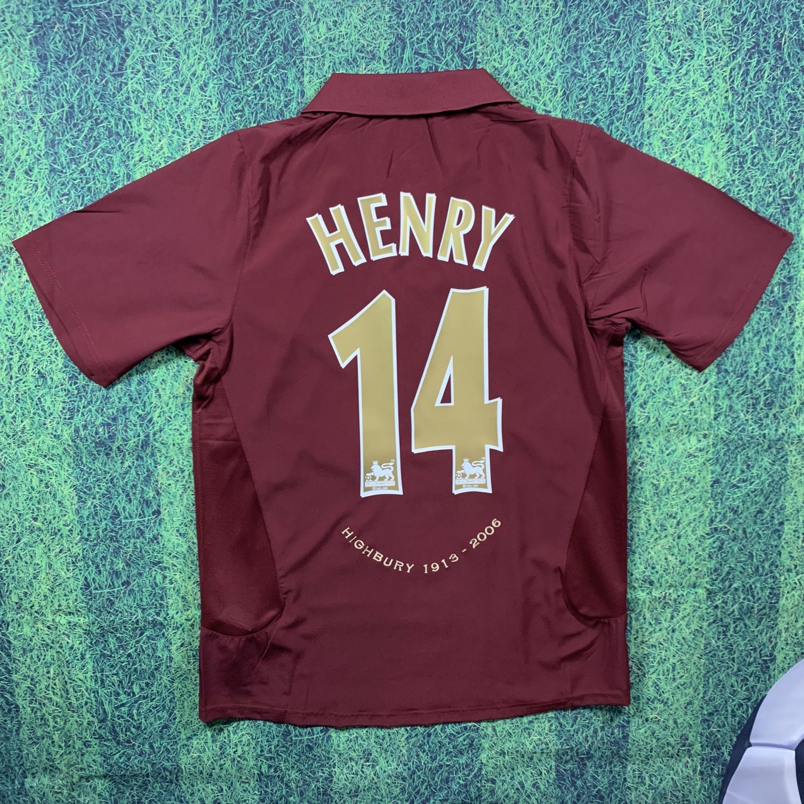 Thierry Henry Arsenal 2005/2006 Highbury Jersey - Retro Jersey - Mens Size - NEW