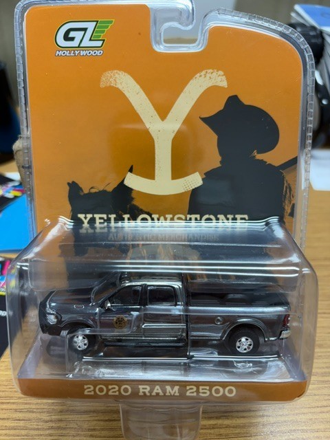 CHROME GREENLIGHT 1:64 Hollywood Series 39 Yellowstone 2020 Ram 2500 44990F CHROME GREENLIGHT 1:64 Hollywood Series 39 Yellowstone 2020 Ram 2500 44990F