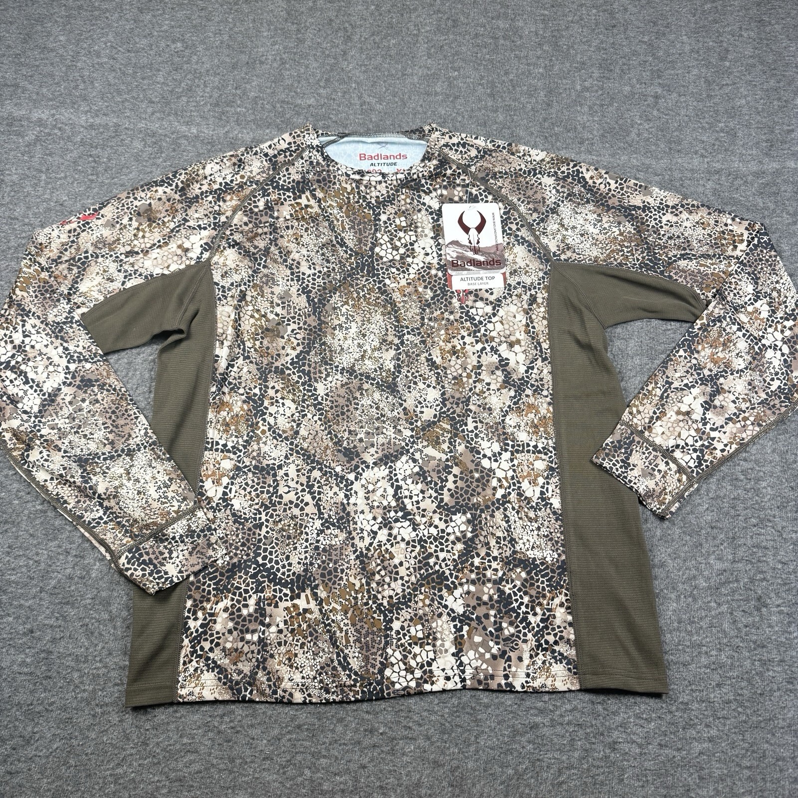 Badlands Altitude Shirt Mens XL Camo Long Sleeve Base Layer Hunt Hunting