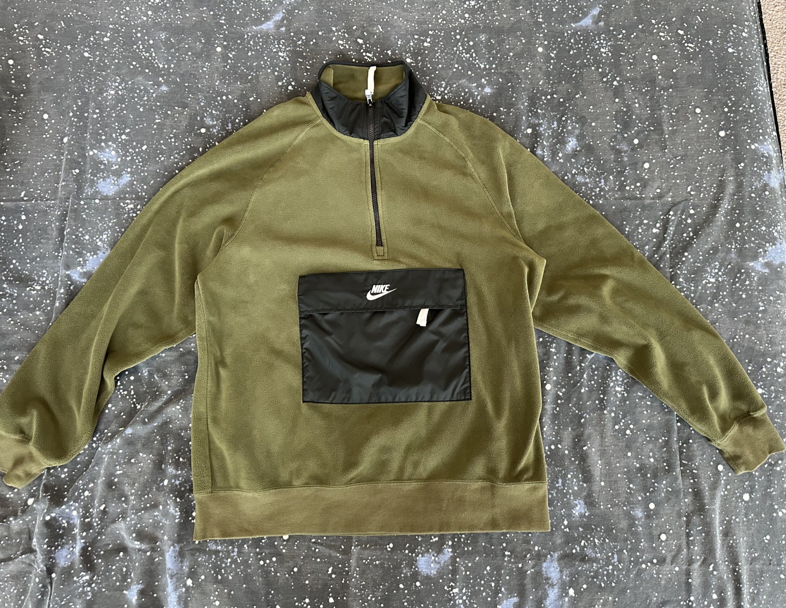Nike Sportswear Mens Olive Green 1/2-Zip Winter Fleece CZ4900-410 Size Large
